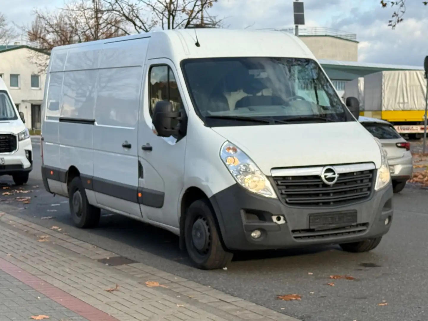 Opel Movano B Kasten/Kombi HKa L3H2 Klima Navi Maxi Weiß - 1