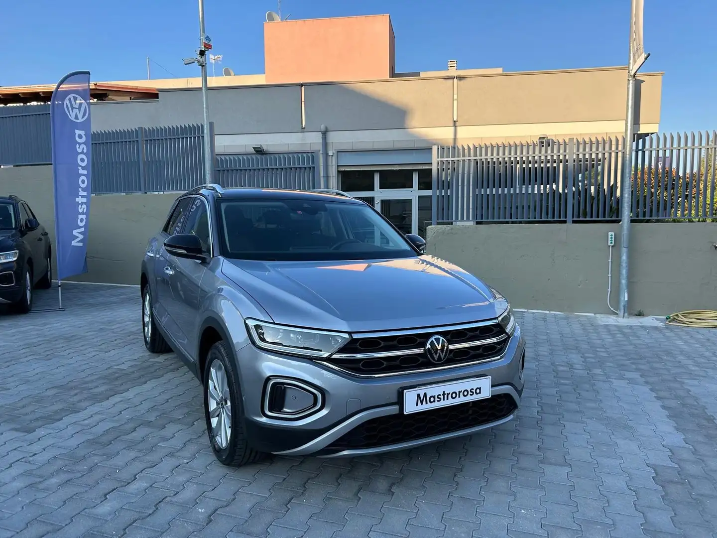 Volkswagen T-Roc T-Roc 2022 2.0 tdi Style 150cv dsg Argento - 2