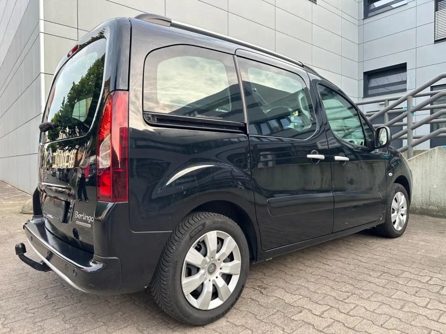 Citroen Berlingo Berlingo e-HDi 90 MULTISPACE Schwarz - 2