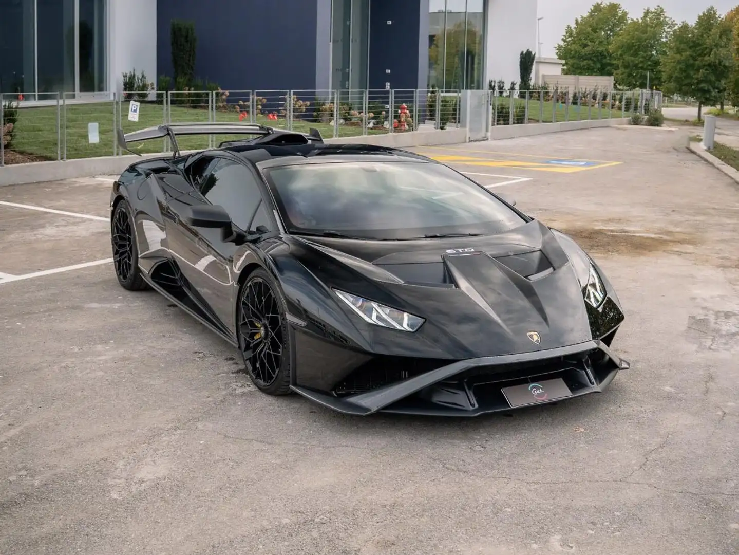 Lamborghini Huracán S.T.O. ufficiale ITALIANA Nero - 1