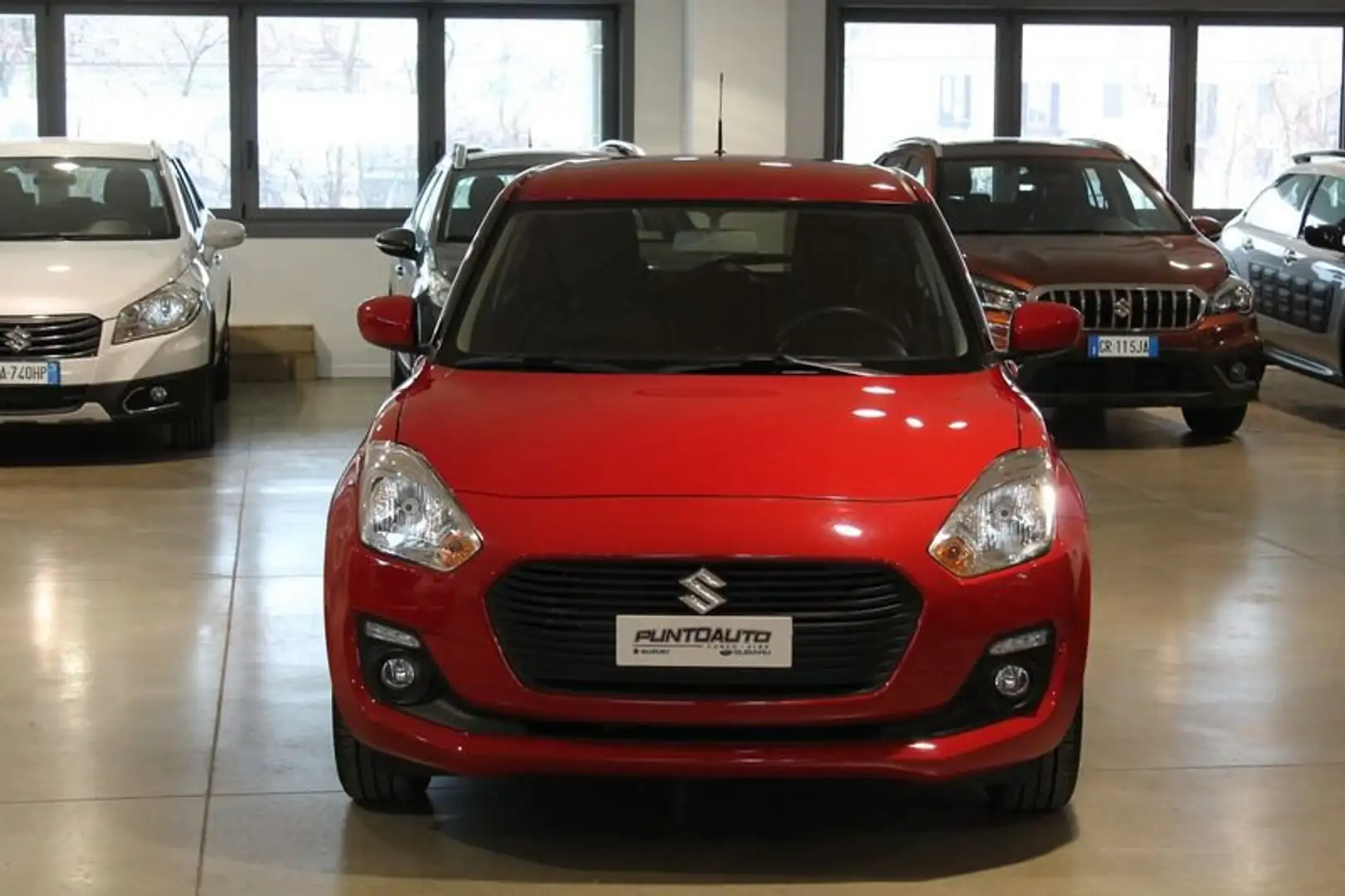 Suzuki Swift 1.2 Hybrid Cool 4WD AllGrip Rosso - 2