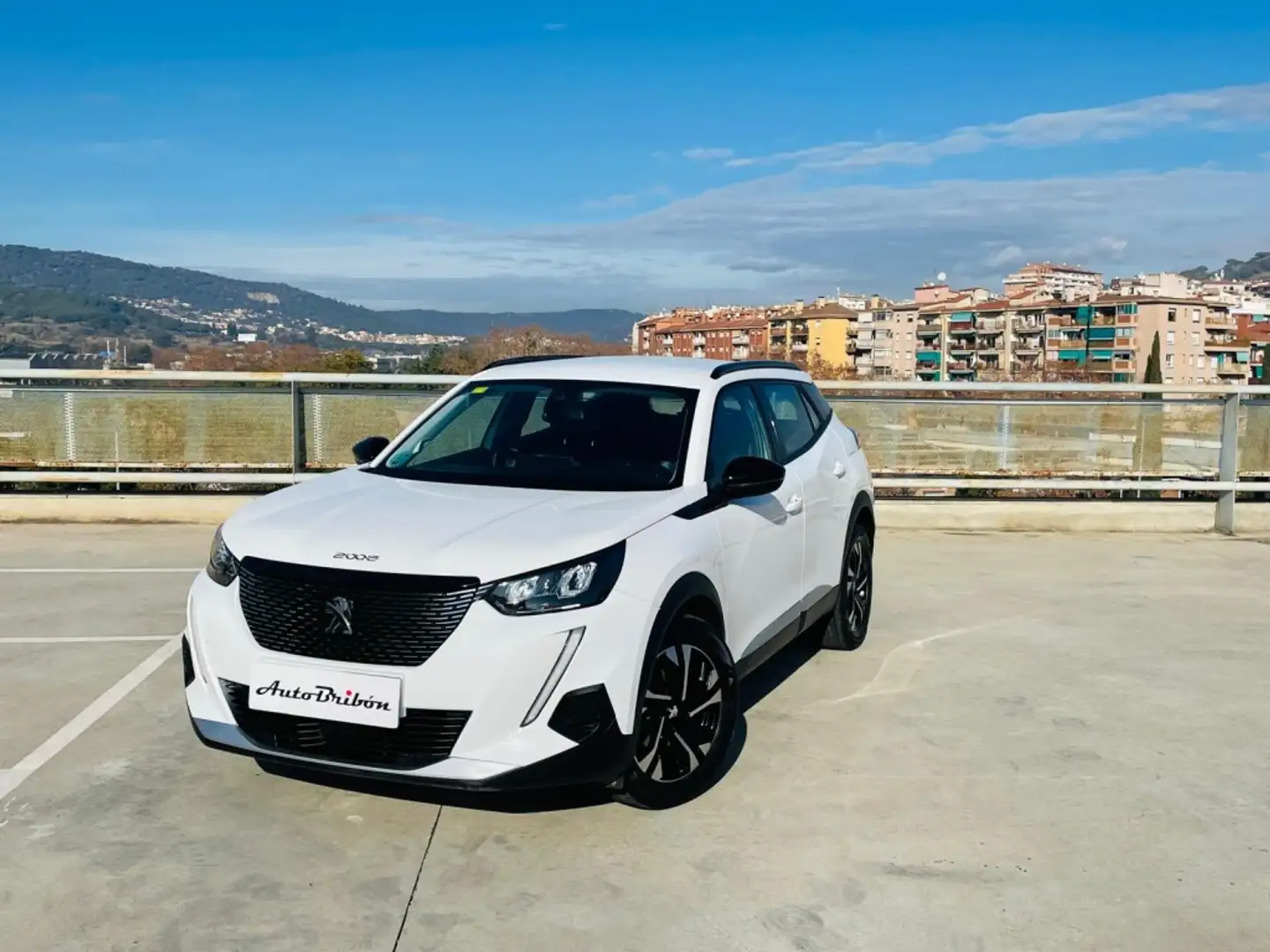 Peugeot 2008 1.5BlueHDi S&S Allure 110 Wit - 2