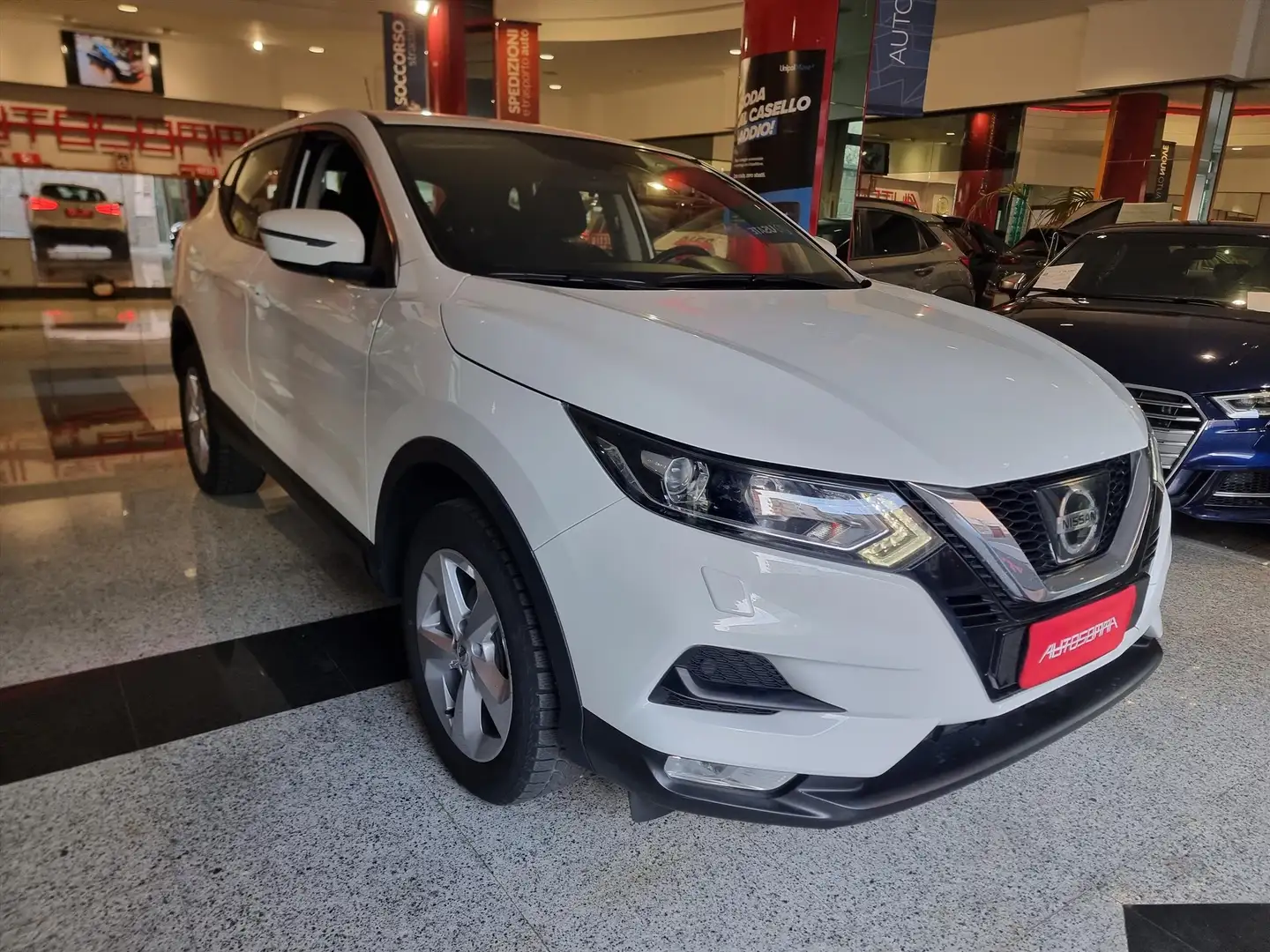 Nissan Qashqai Qashqai II 2017 1.5 dci Business 110 cv ITALIANA Bianco - 2
