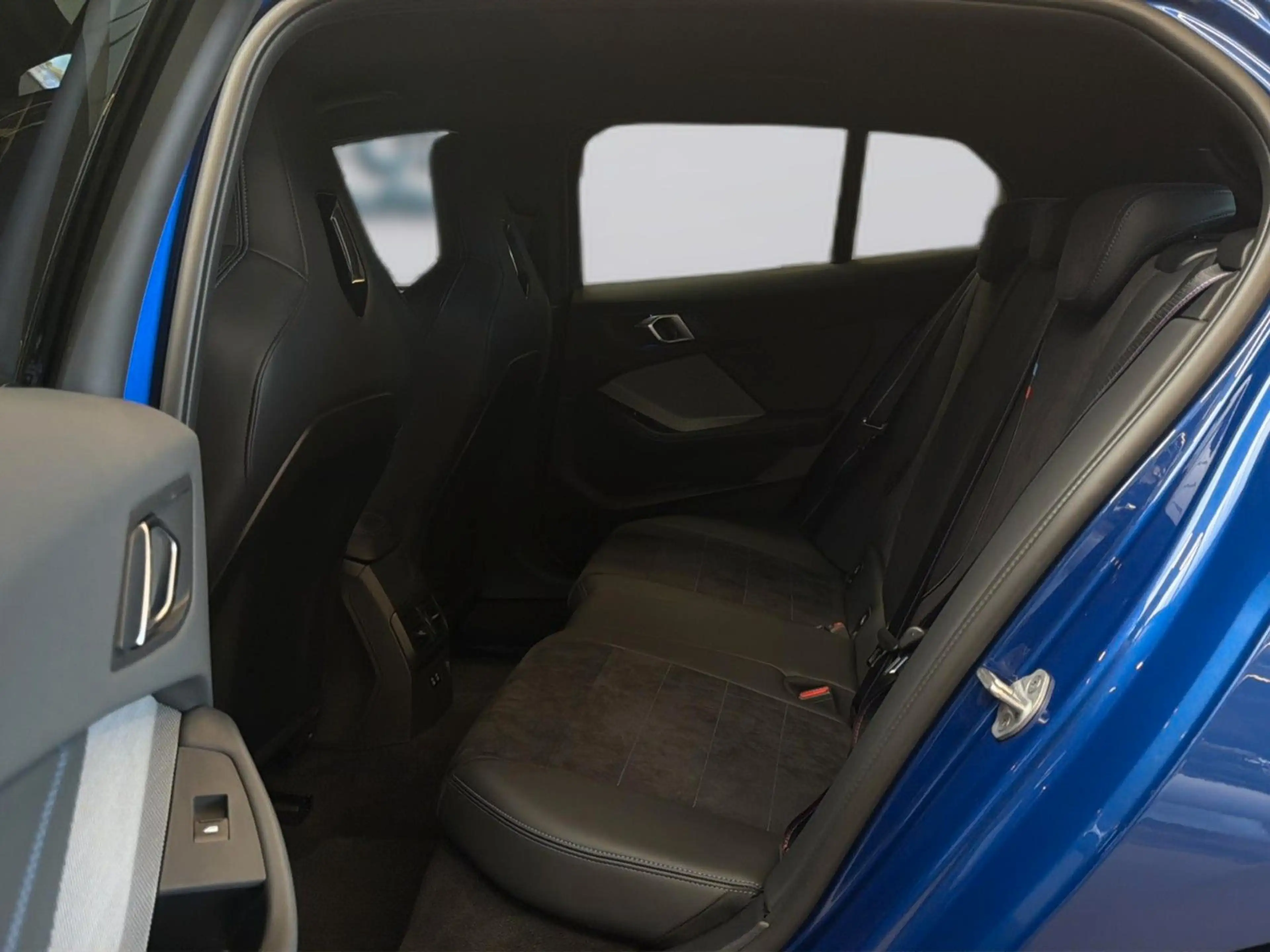 BMW 120 i Limousine M Sport 2ZK RFK H&K SHZ — photo 9