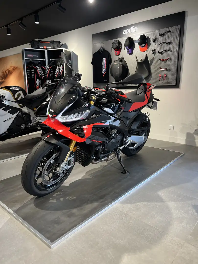 Aprilia Tuono Schwarz - 2