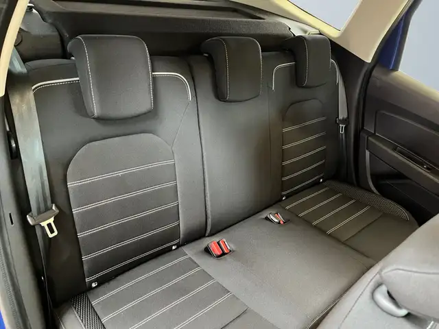 Dacia Duster view 11