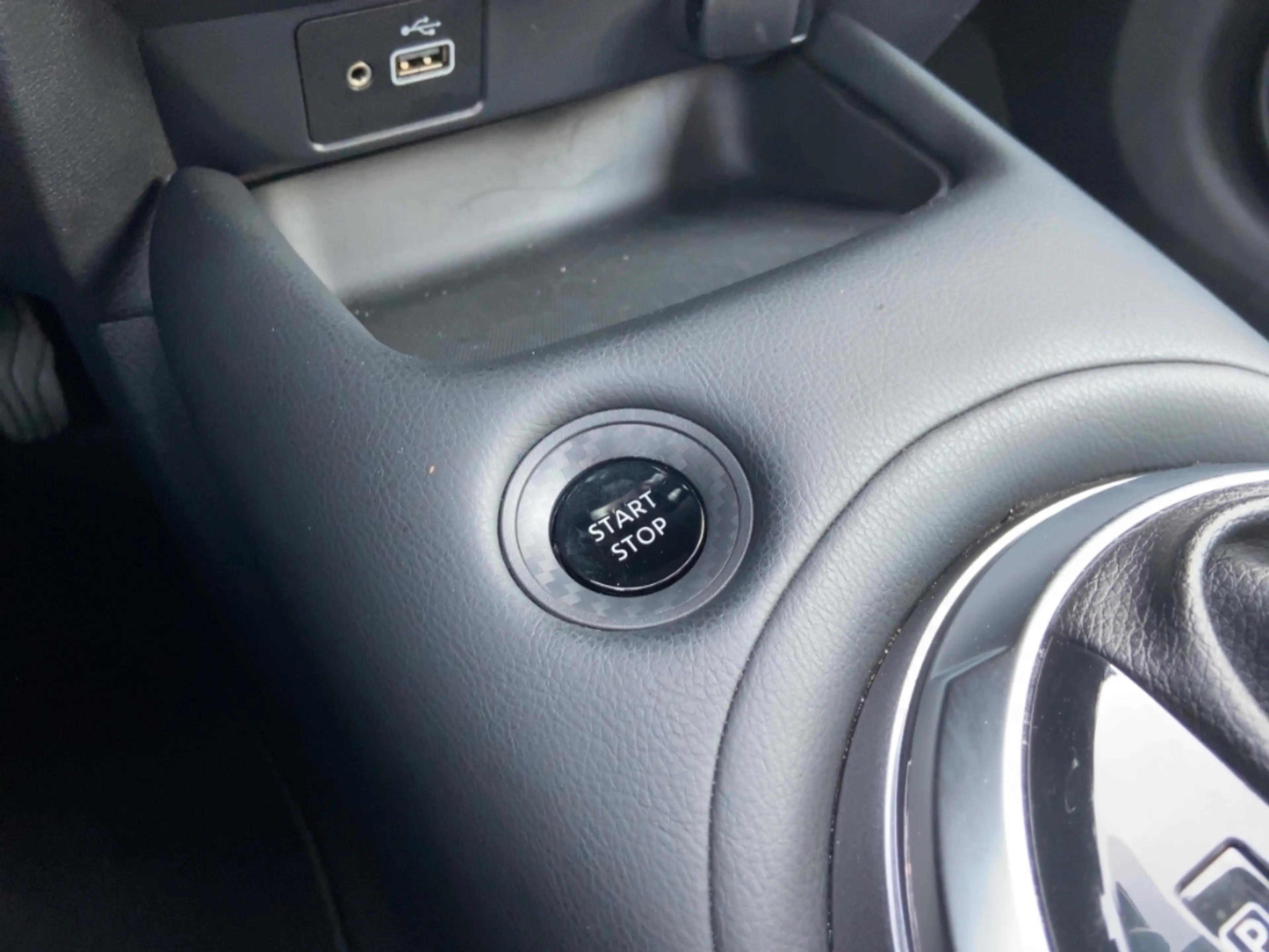 Nissan Juke Tekna Hybrid  4AMT-Navi-SitzHzg.-Kamera-2 Farben — photo 15
