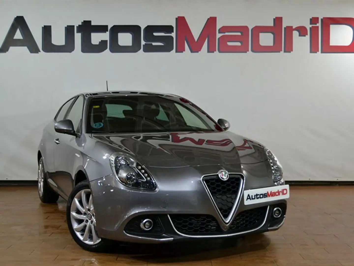Alfa Romeo Giulietta 1.6 JTD 88kW (120CV) Gris - 1