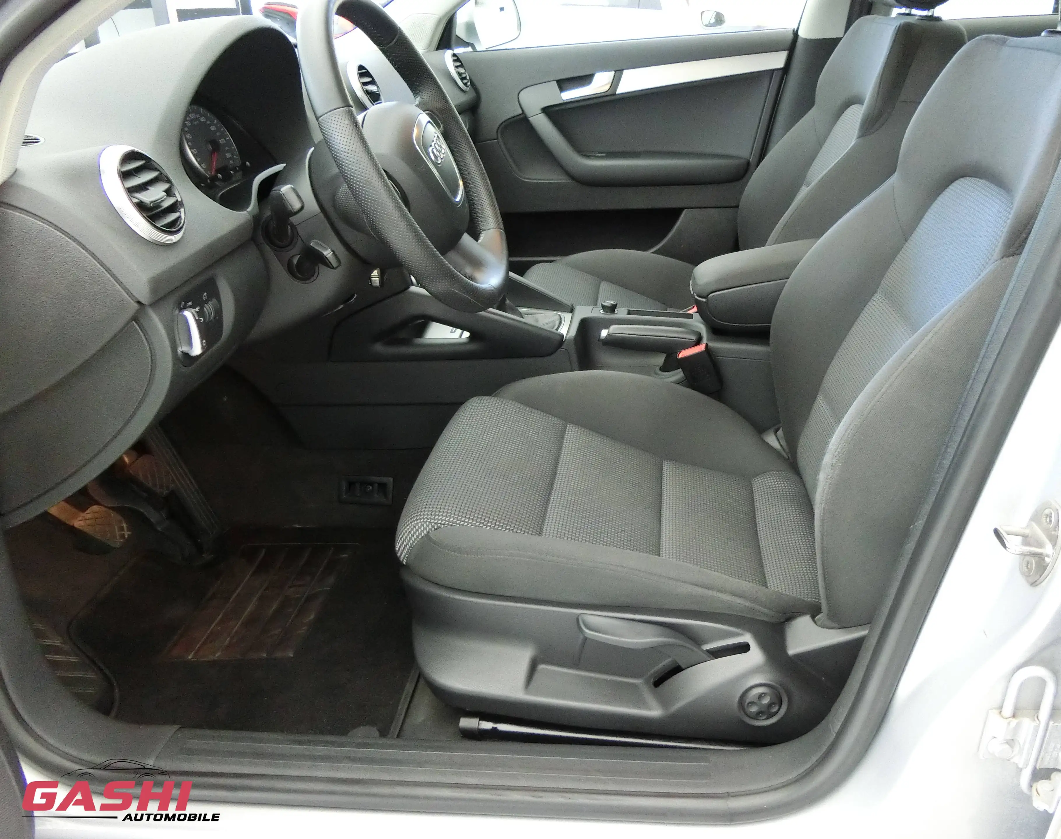 Audi A3 2.0 TDI Ambition (103kW) — photo 9