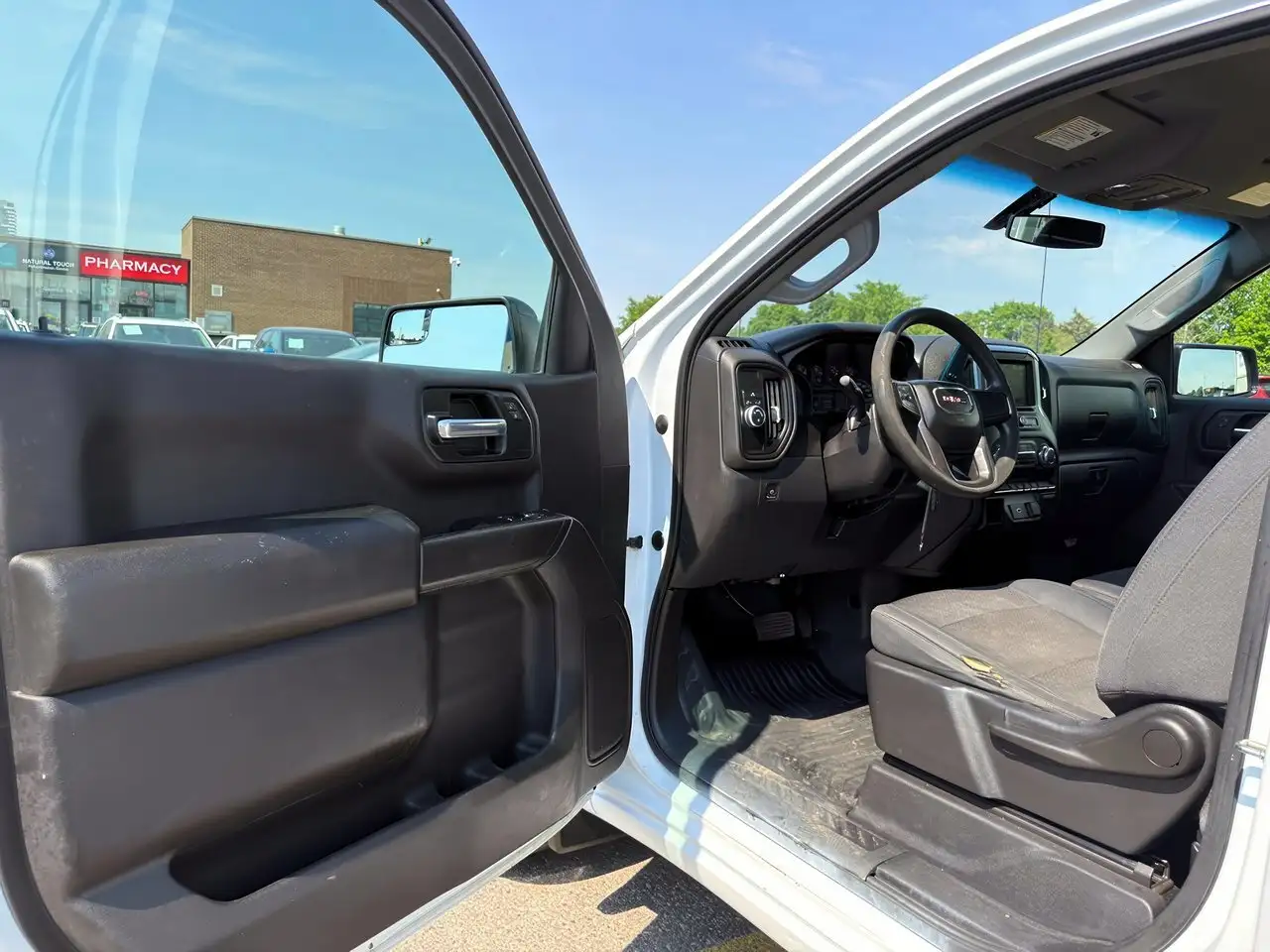 GMC Sierra 1500 снимка GMC Sierra 1500