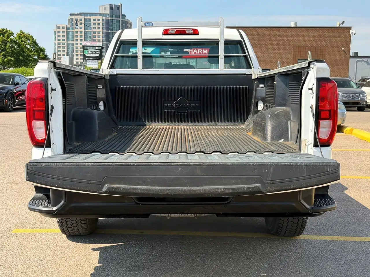 GMC Sierra 1500 снимка GMC Sierra 1500
