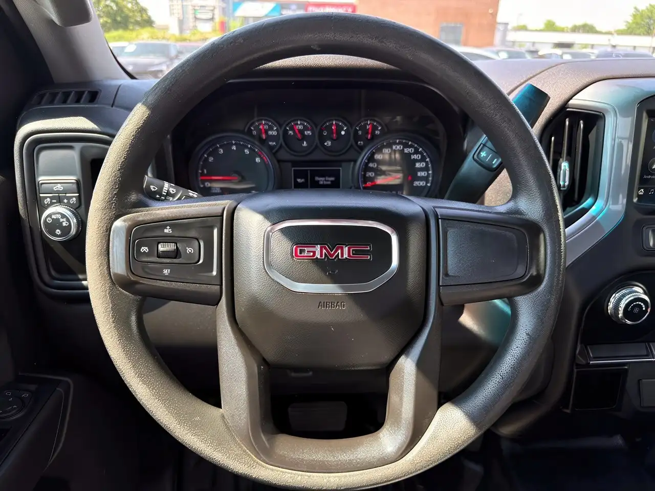 GMC Sierra 1500 снимка GMC Sierra 1500