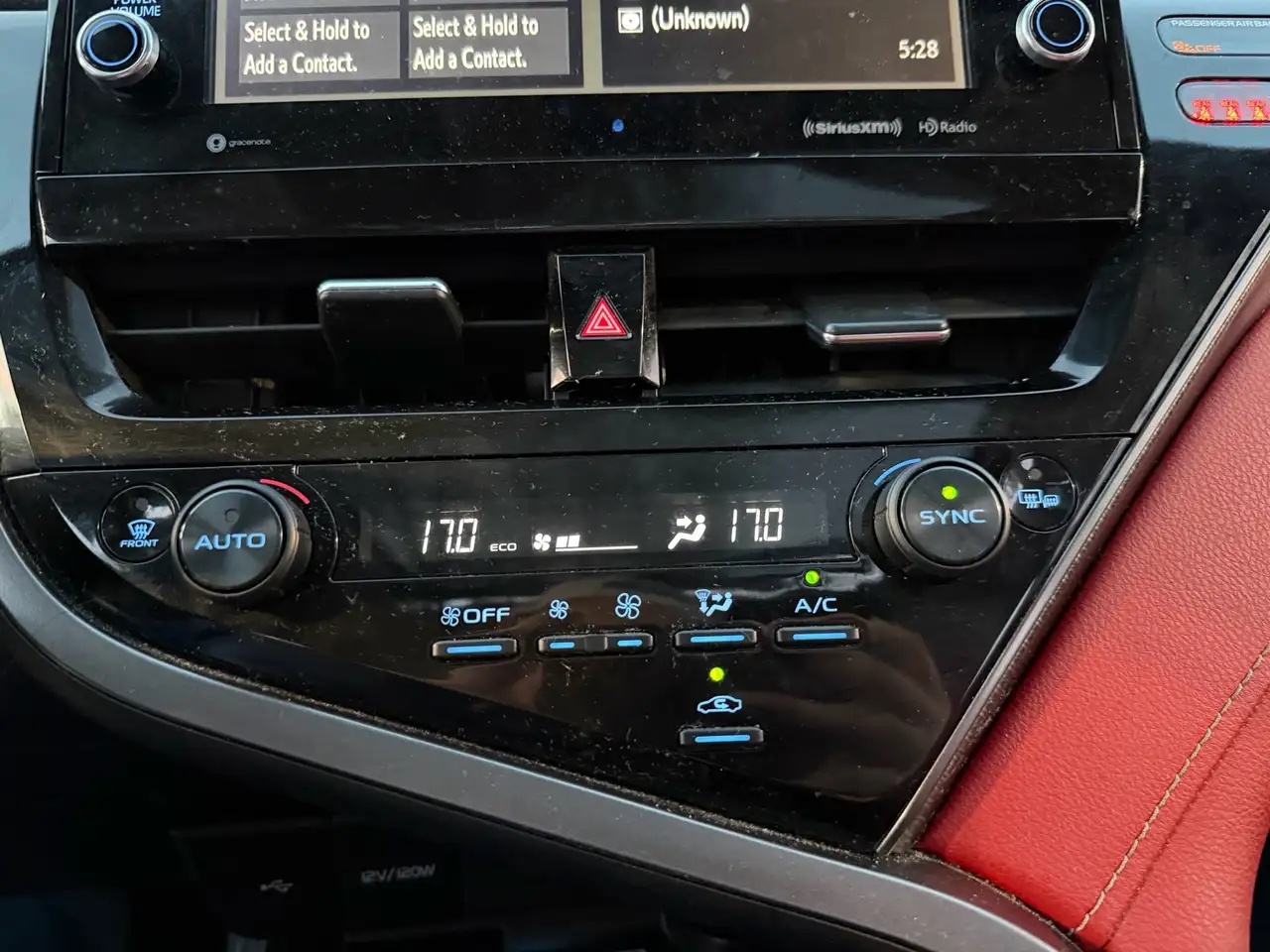 Toyota Camry снимка Toyota Camry