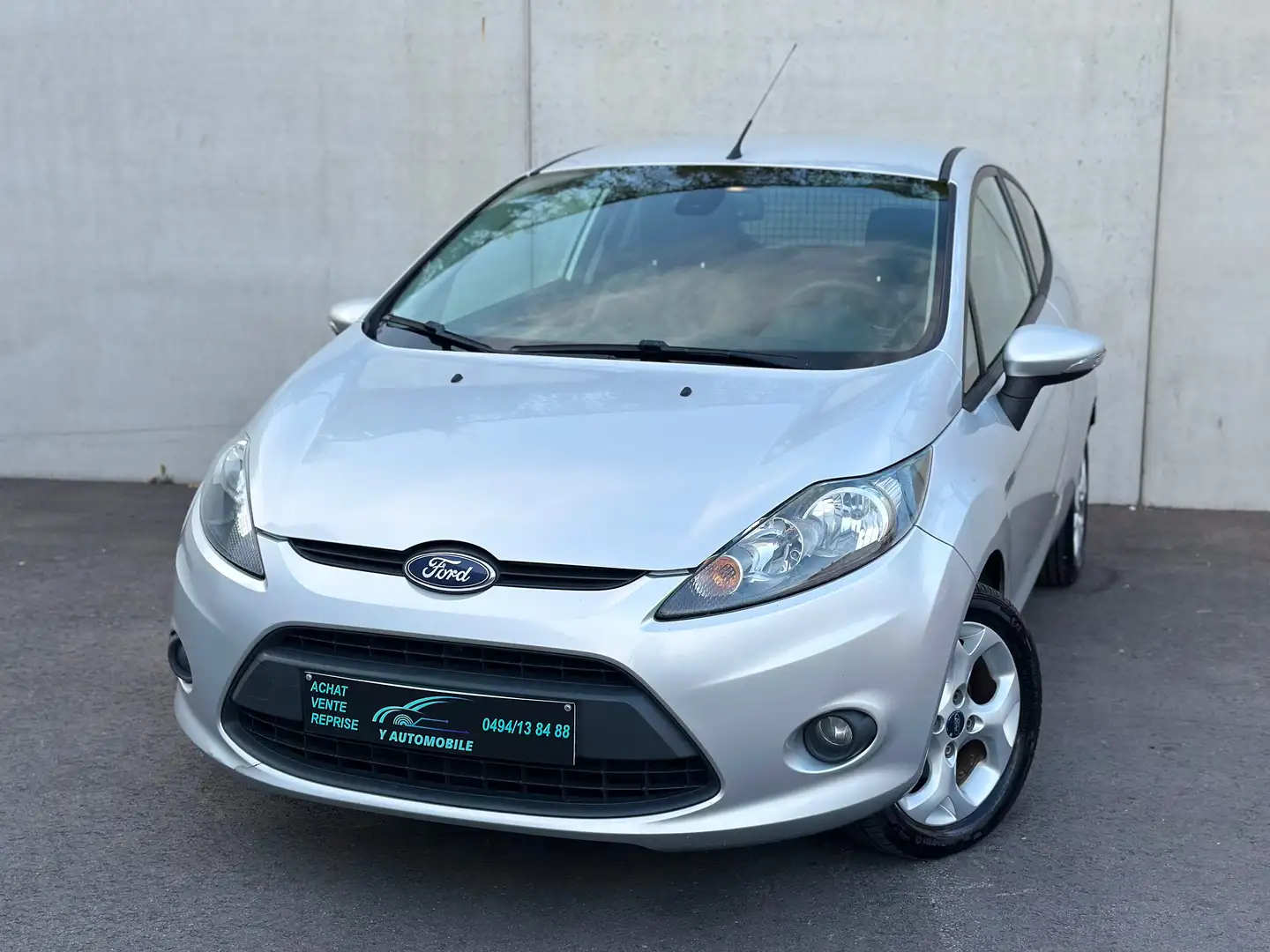 Ford Fiesta 1.4TDCI UTILITAIRE | GARANTIE 12MOIS Gris - 1
