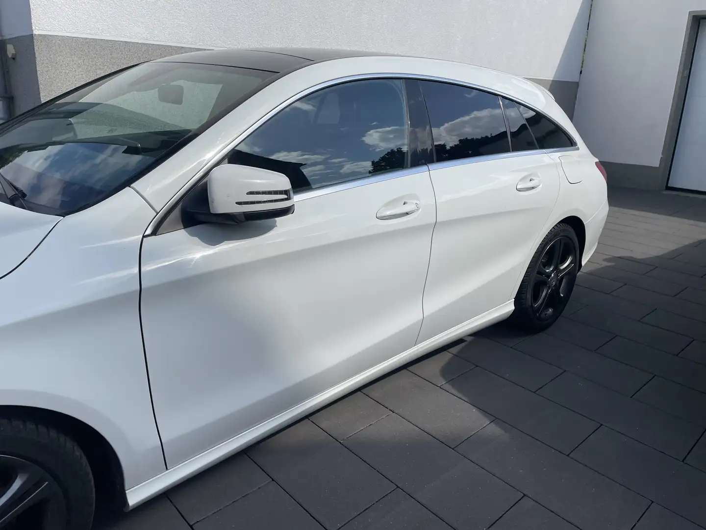 Mercedes-Benz CLA 220 CLA 220 CDI / d (117.903) Blanco - 2