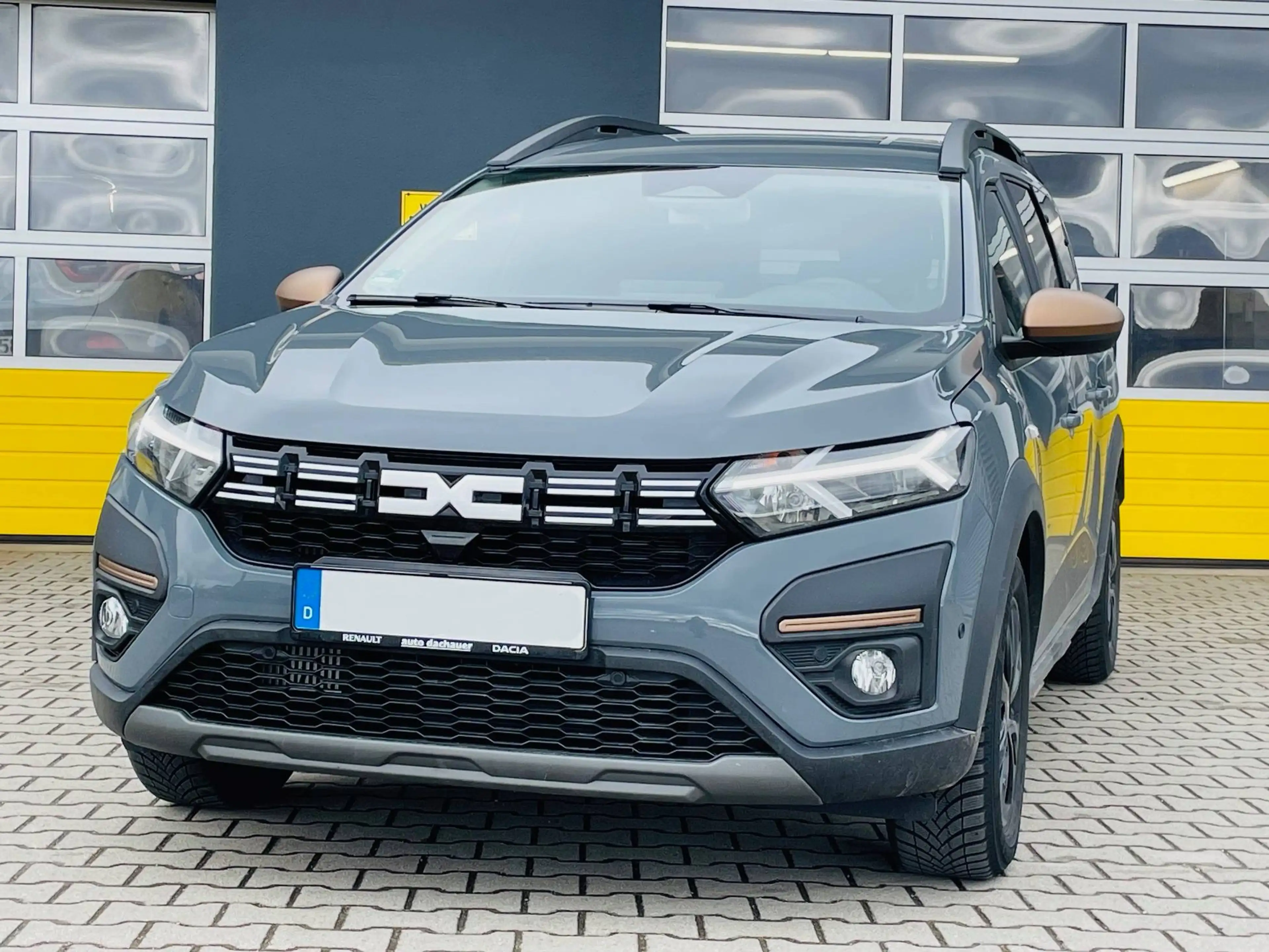 Dacia Jogger Extreme+ TCe 110 7-Sitzer, SHZ, R-Kamera, PDC — photo 2
