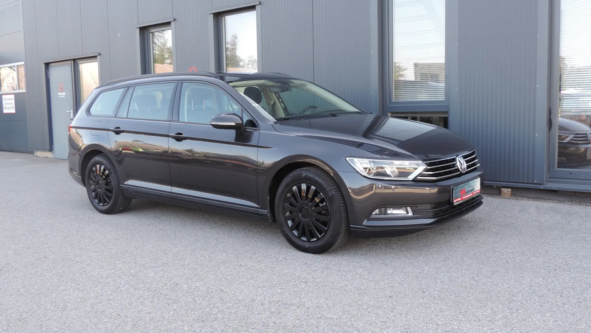 Volkswagen Passat Variant (VERKAUFT)2,0 TDI SCR / AHV / MFL / SH / Gris - 2