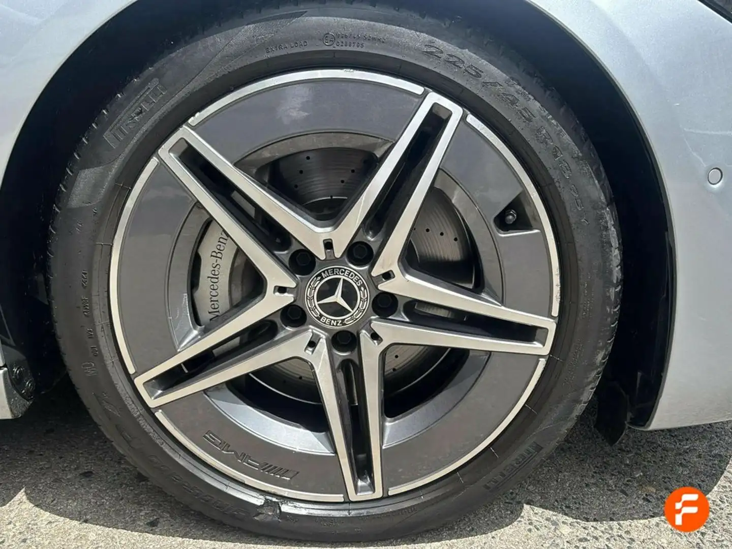 Mercedes-Benz C 220 d Yellow - 1