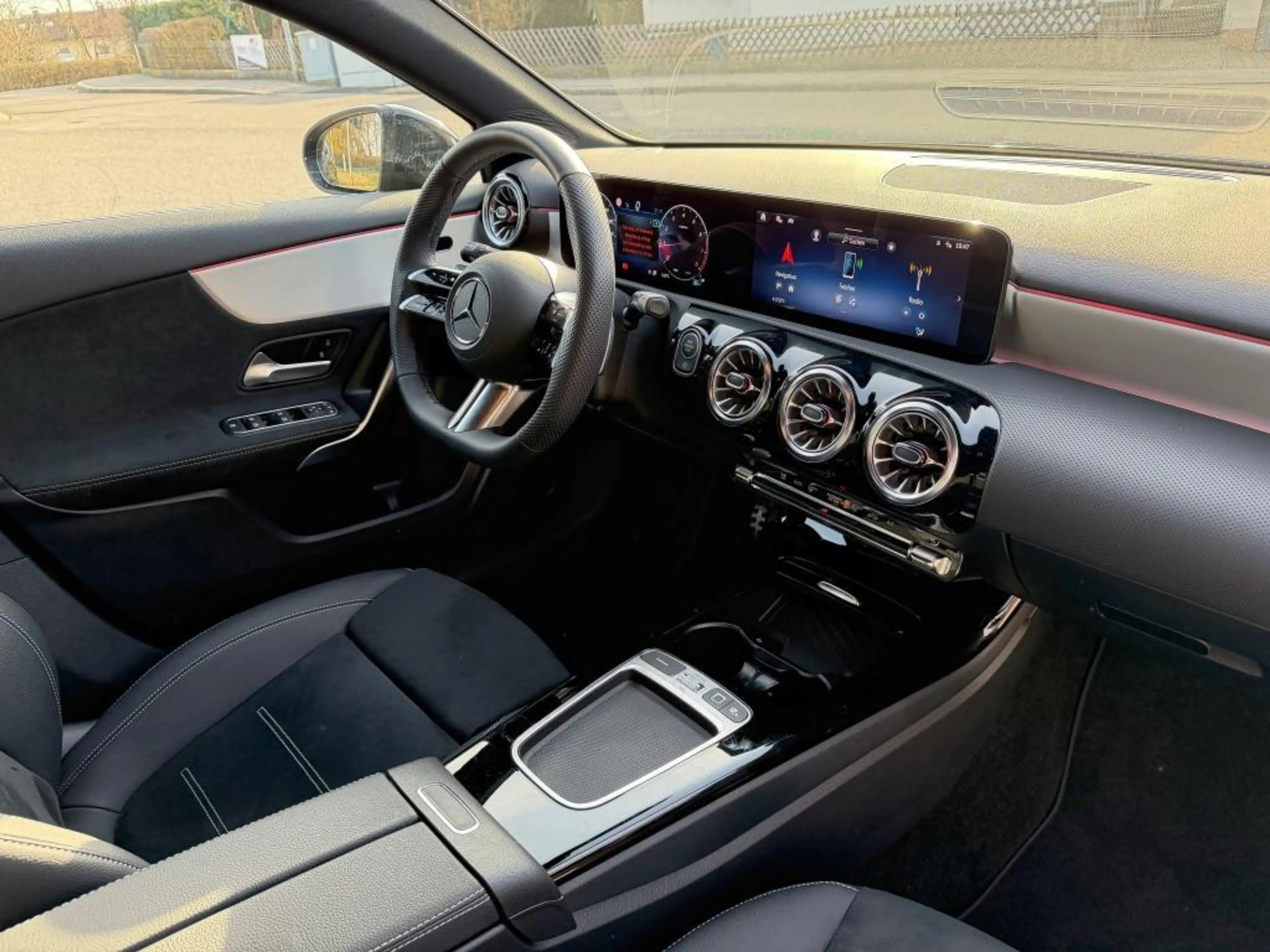 Mercedes-Benz A 200 Special Edition AMG NightP WinterP — photo 6