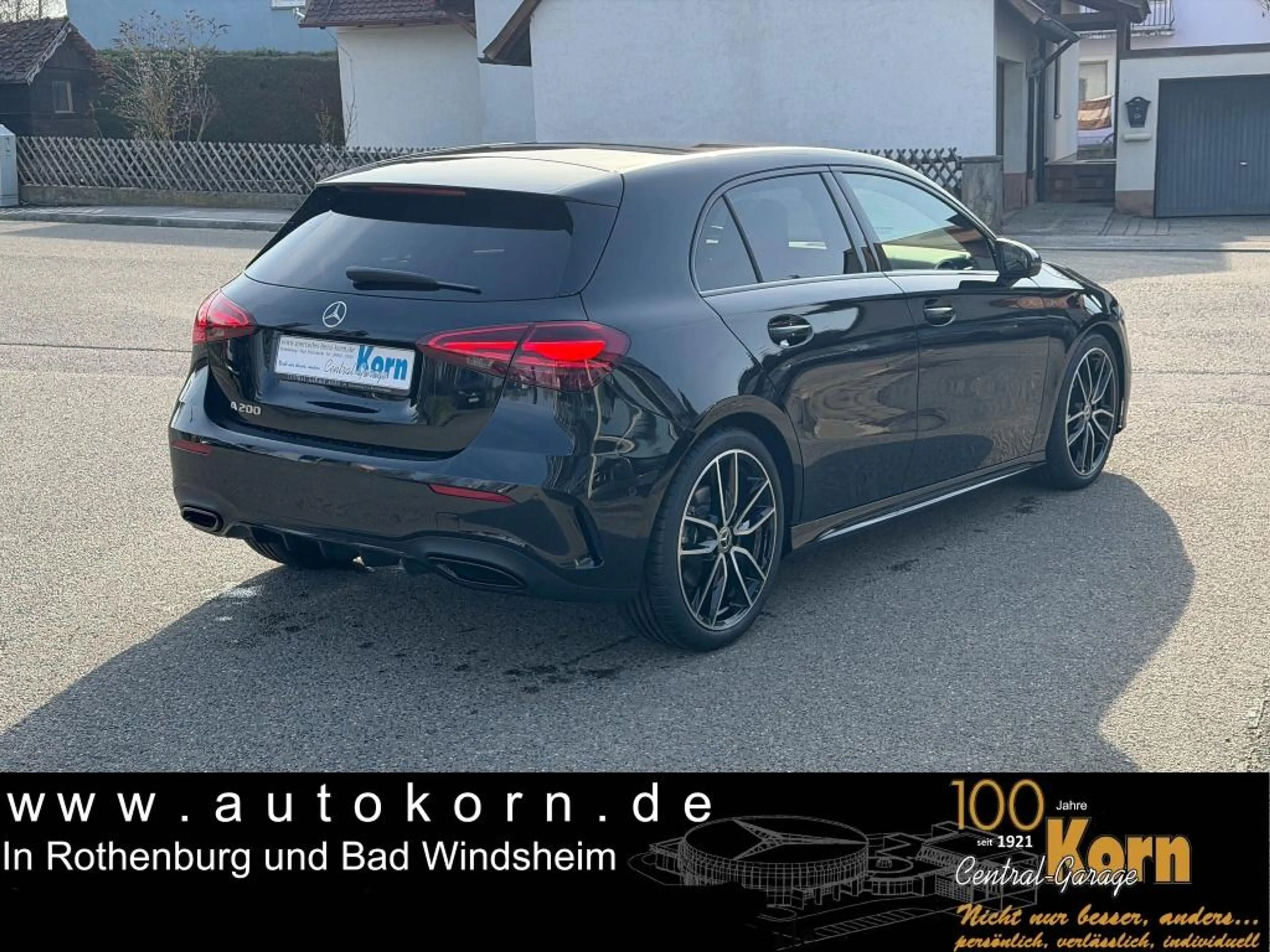 Mercedes-Benz A 200 Special Edition AMG NightP WinterP — photo 3