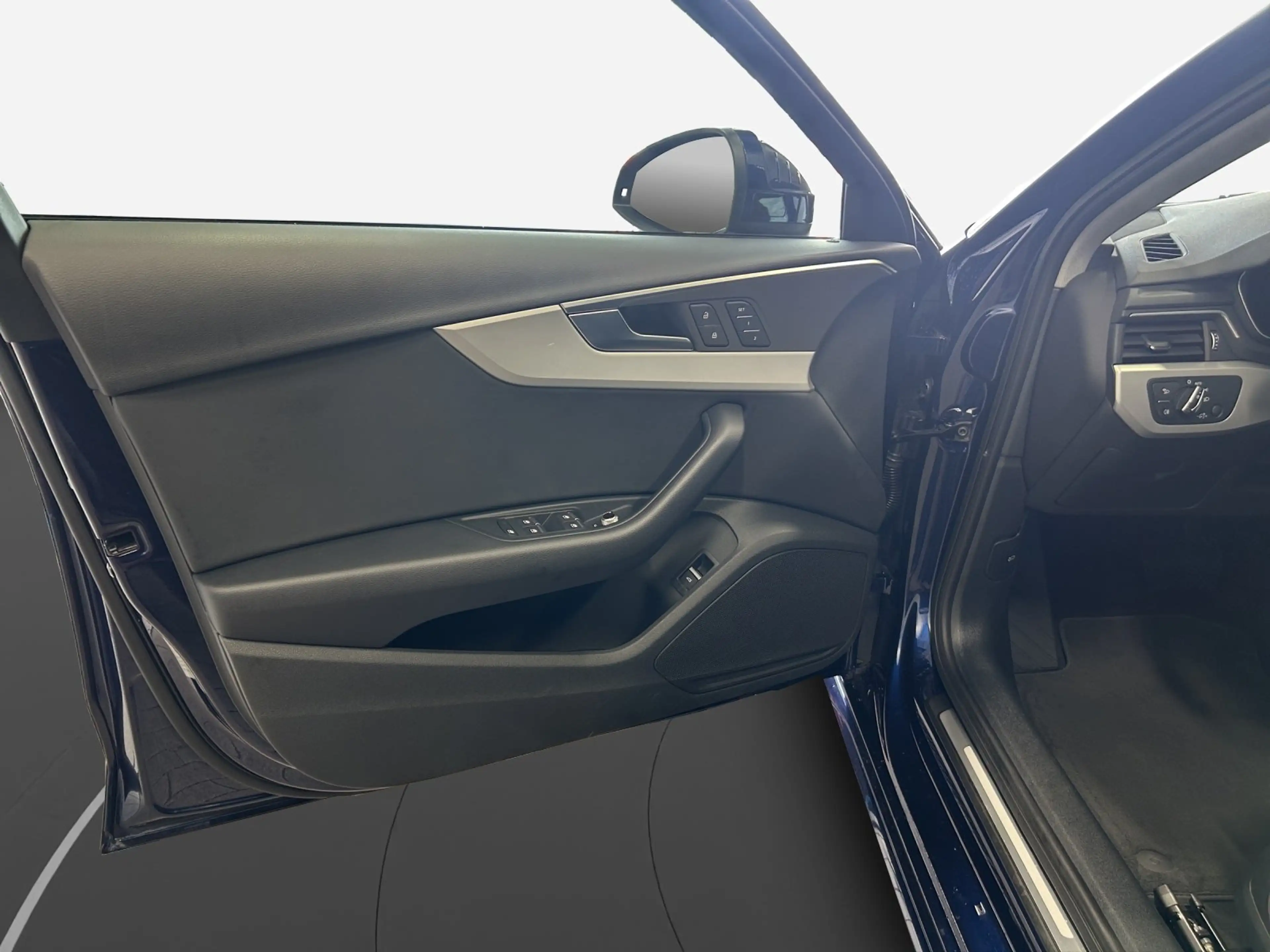 Audi A4 Avant 40 TFSI quattro S tronic advanced | AHK — photo 11