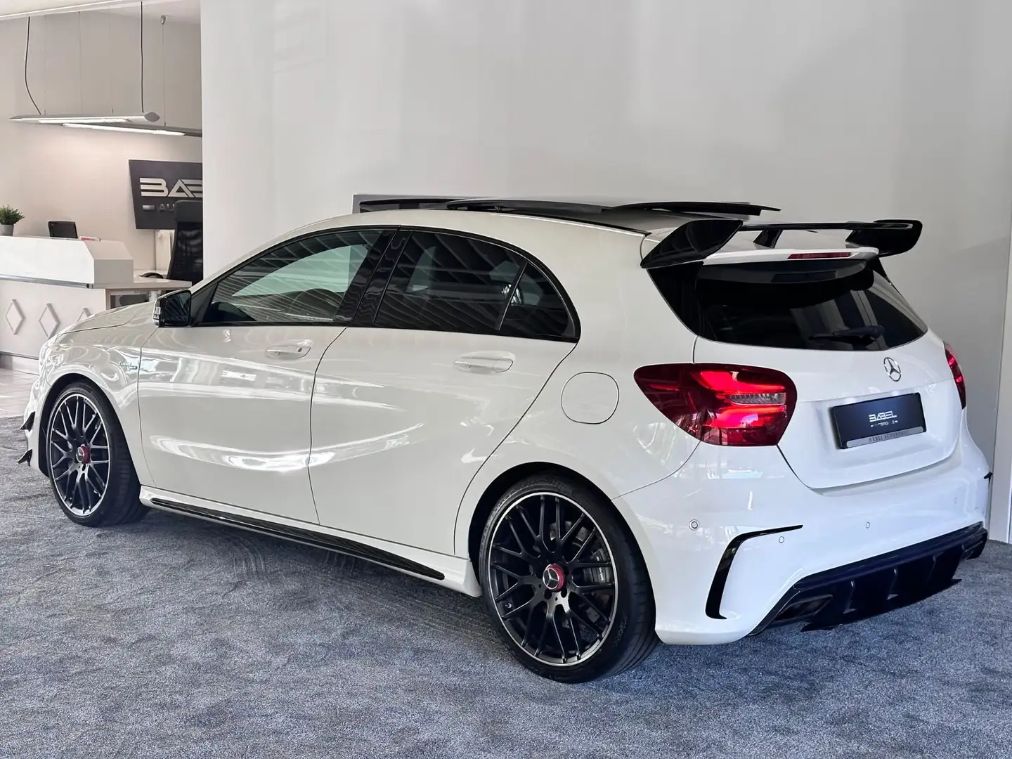 Mercedes-Benz A 45 AMG 4Matic Aerodynamik-Kit Racing AMG Weiß - 2