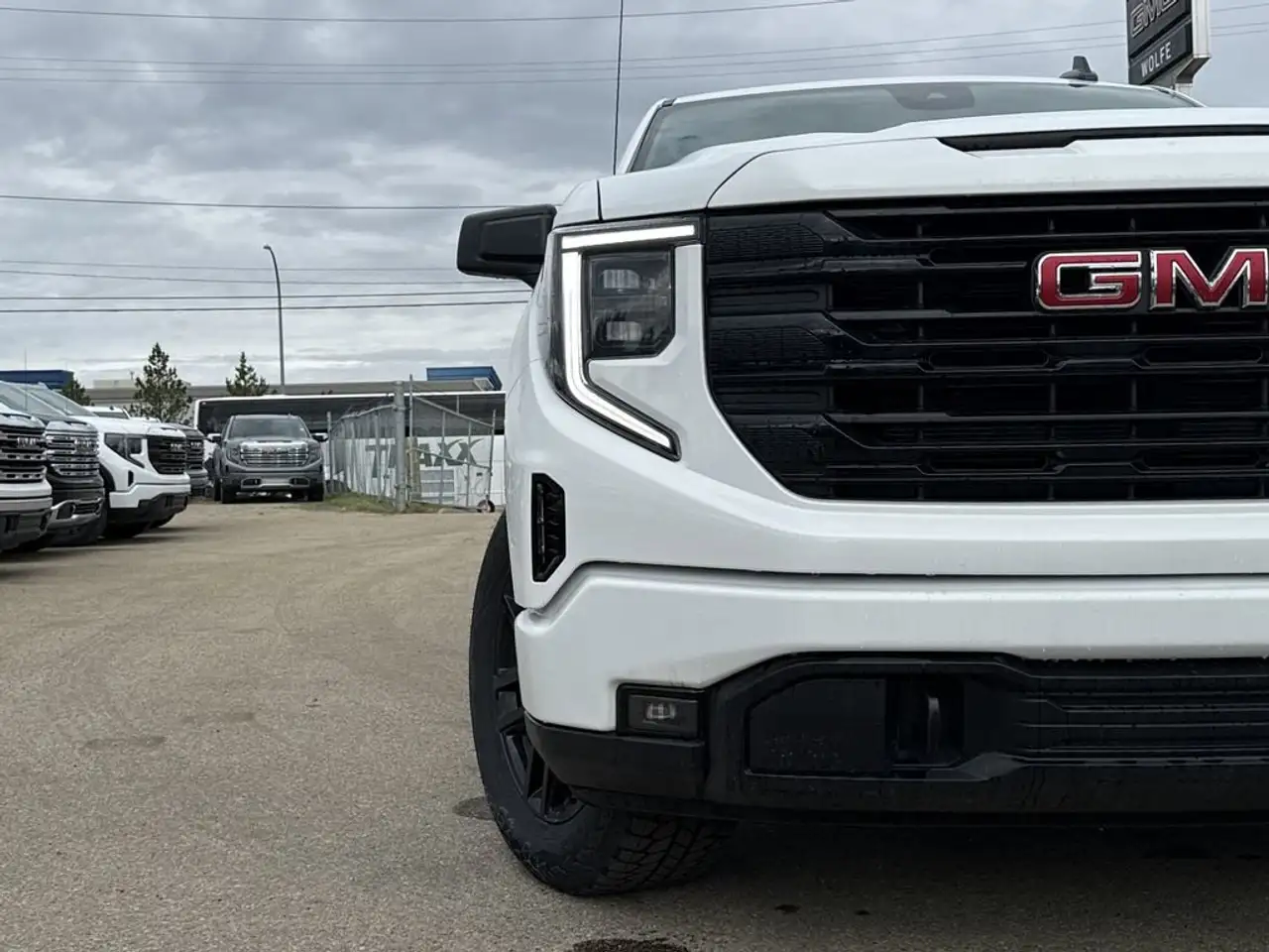 GMC Sierra 1500 снимка GMC Sierra 1500
