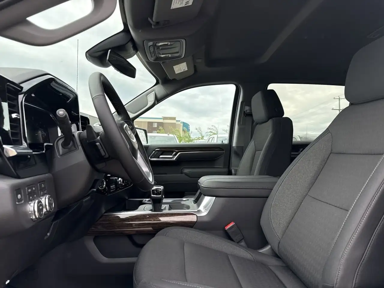GMC Sierra 1500 снимка GMC Sierra 1500