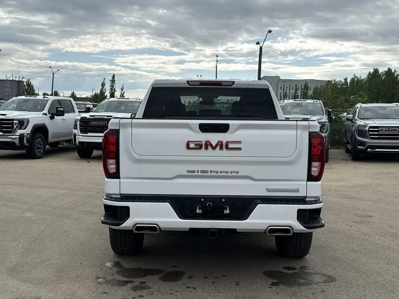 GMC Sierra 1500 снимка GMC Sierra 1500