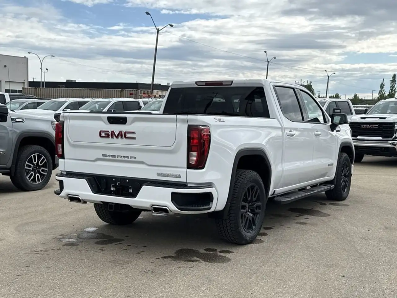 GMC Sierra 1500 снимка GMC Sierra 1500