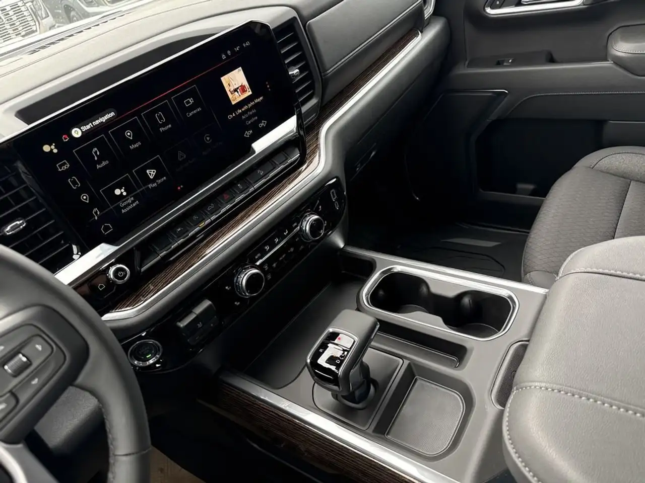 GMC Sierra 1500 снимка GMC Sierra 1500