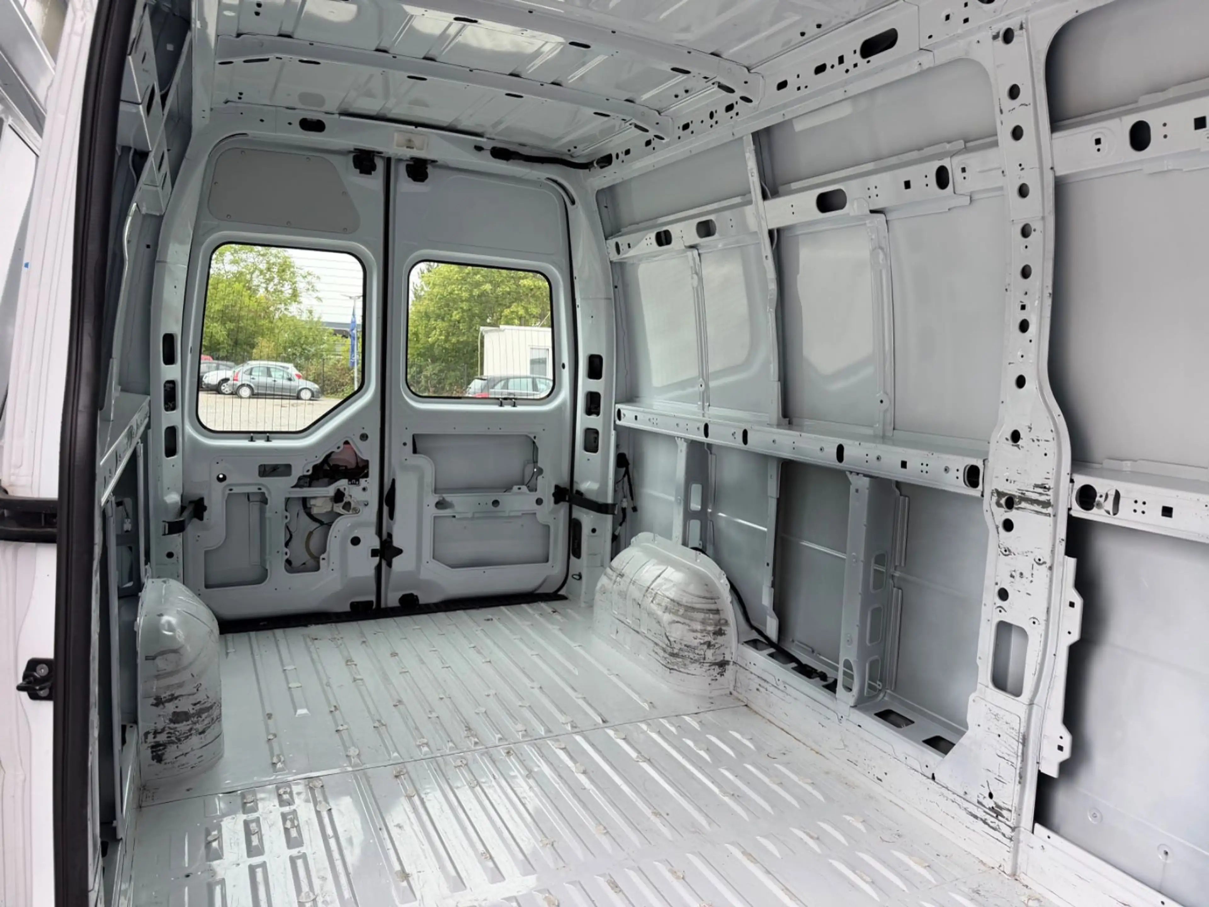 Nissan NV400 Kastenwagen L3H2 3,5t PRO*KLIMA*PDC — photo 13