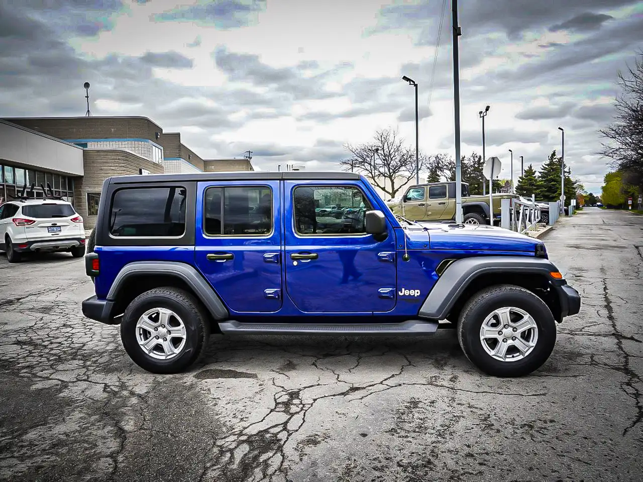 Jeep Wrangler снимка Jeep Wrangler