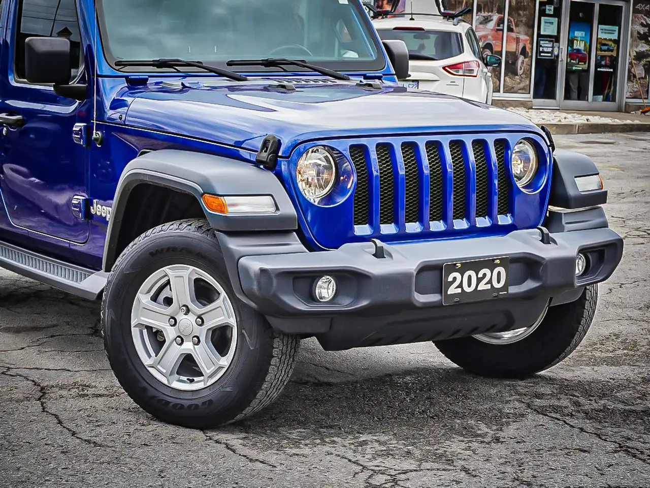 Jeep Wrangler снимка Jeep Wrangler