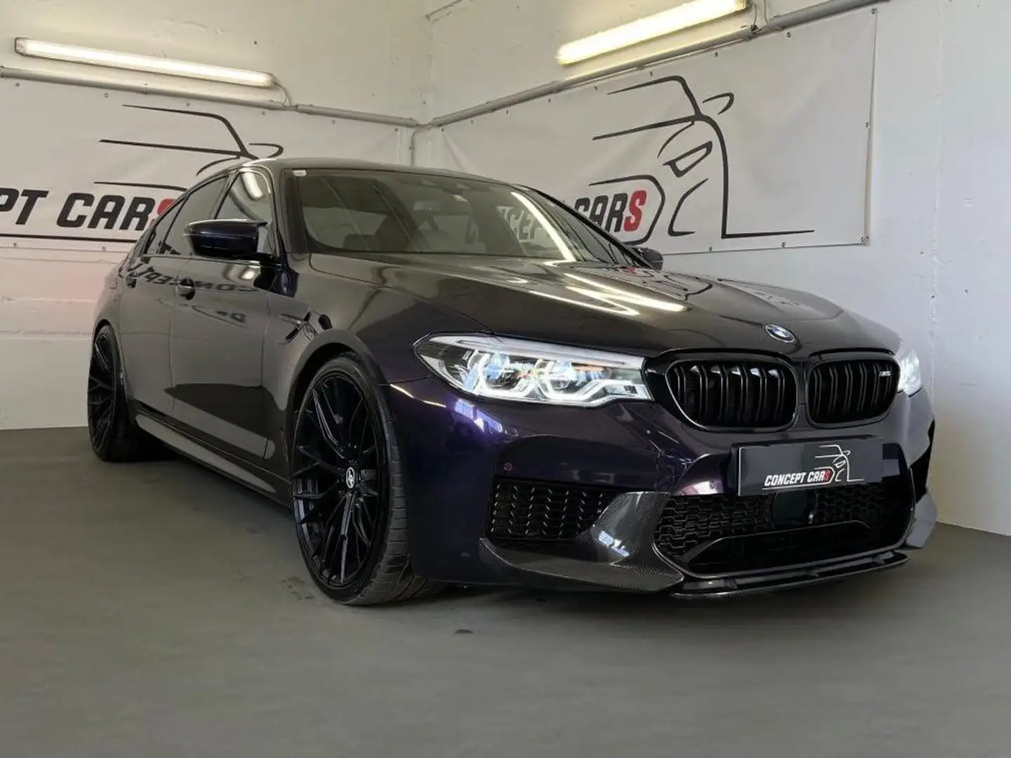 BMW M5 | BMW M5 First Edition 1/400 | LED | Carbon | Rot - 1