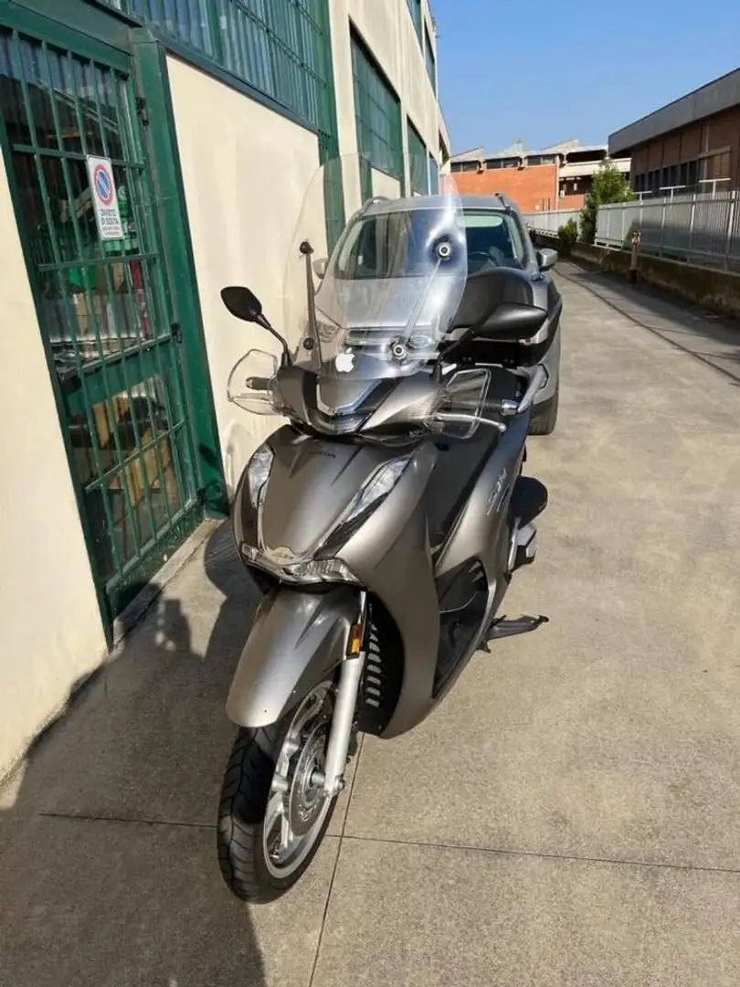 Honda SH 350i Szary - 1