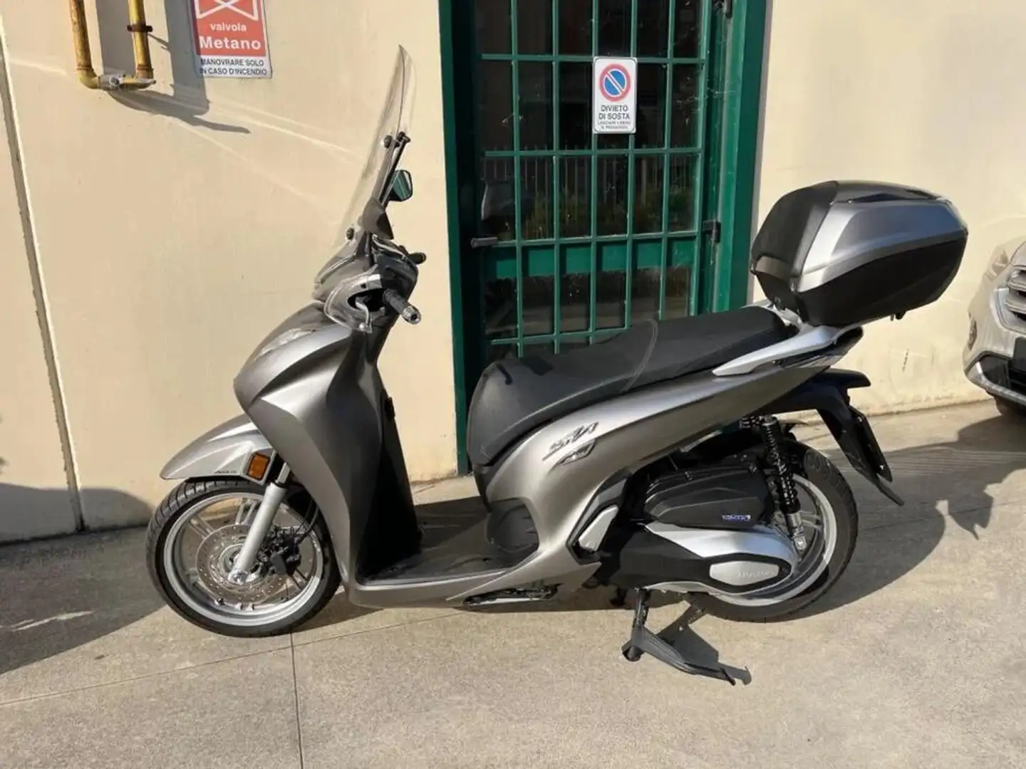 Honda SH 350i Szary - 2