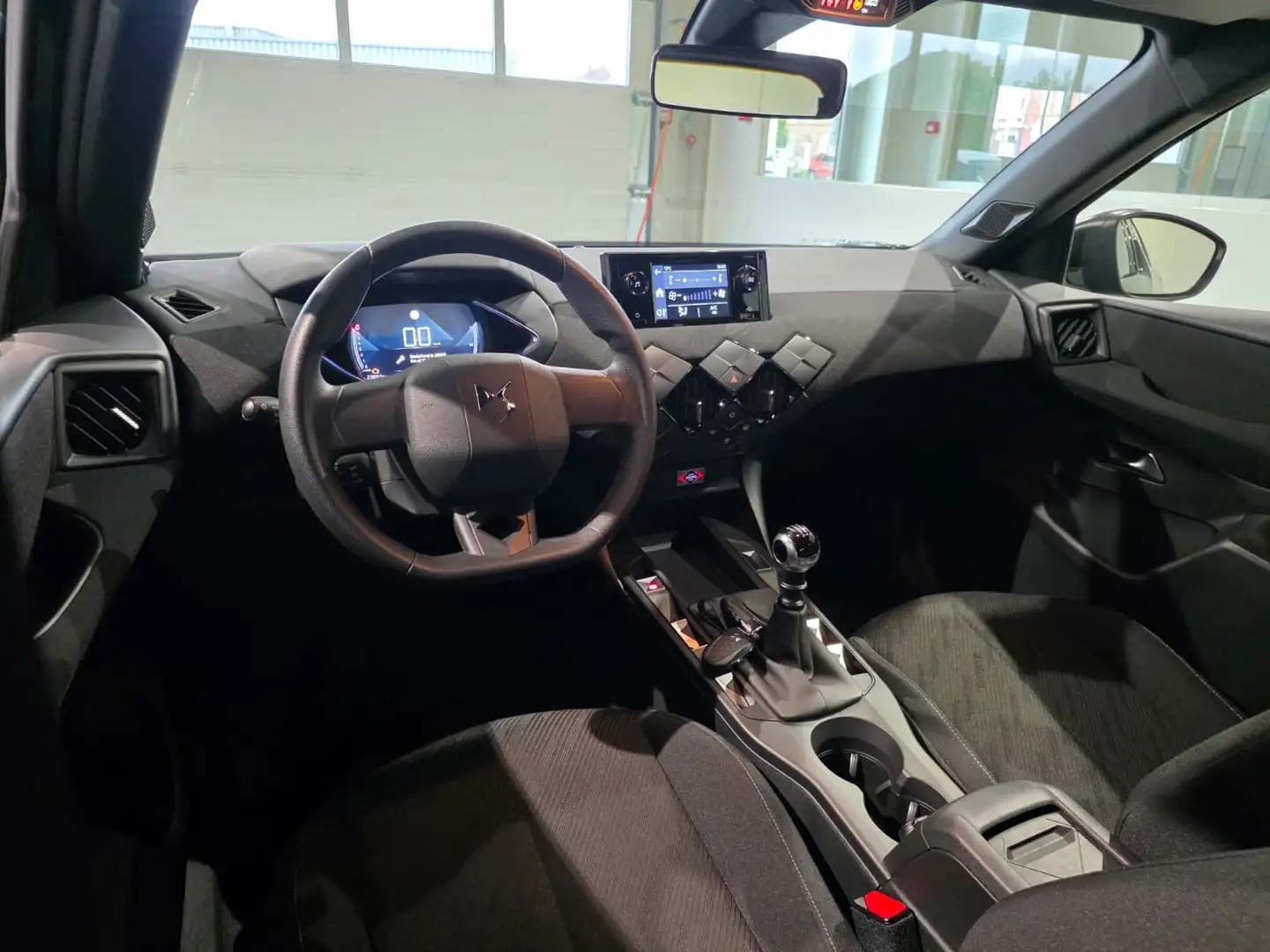 DS Automobiles DS 3 Crossback DS3 Crossback PureTech 100 MONTMARTRE Zwart - 2