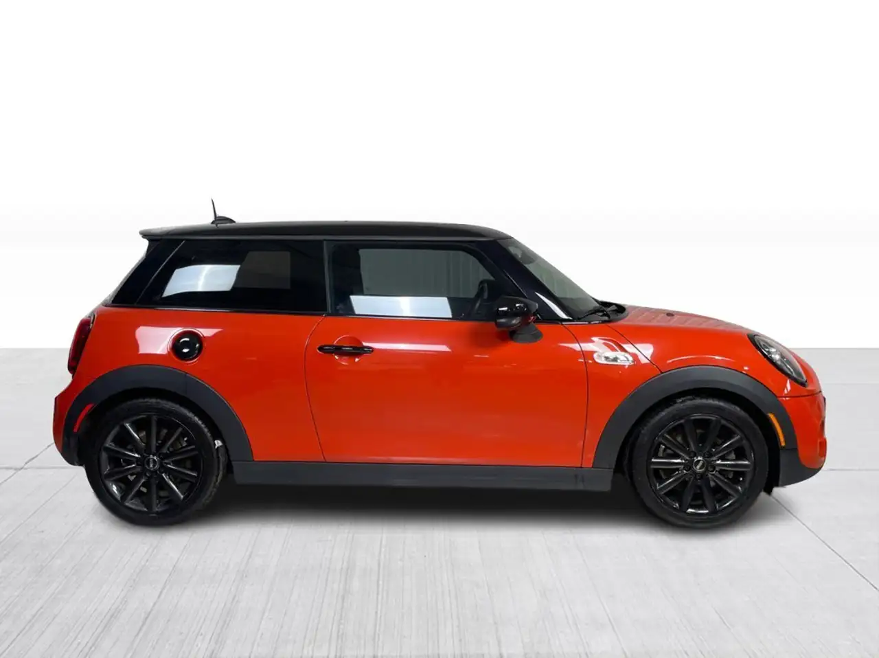 MINI 3 Door снимка MINI 3 Door