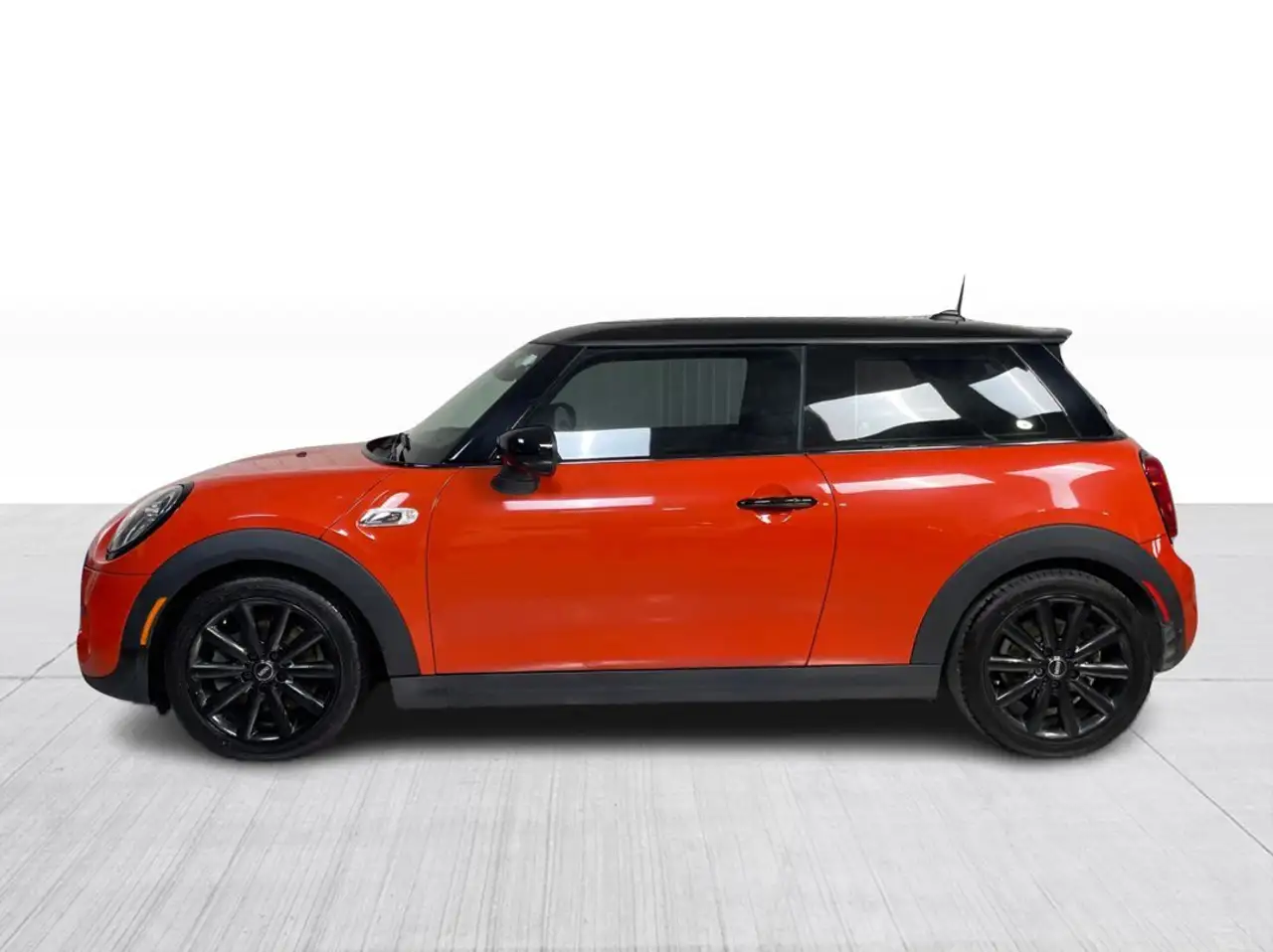MINI 3 Door снимка MINI 3 Door