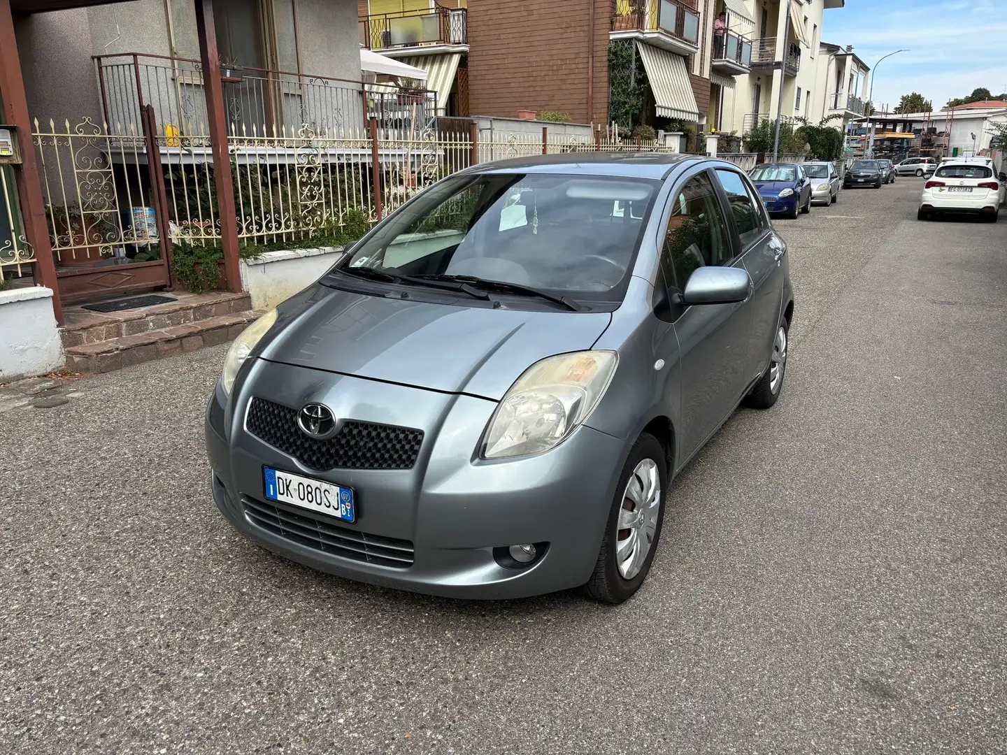 Toyota Yaris Yaris II 20055p 1.3 Sol Grigio - 1