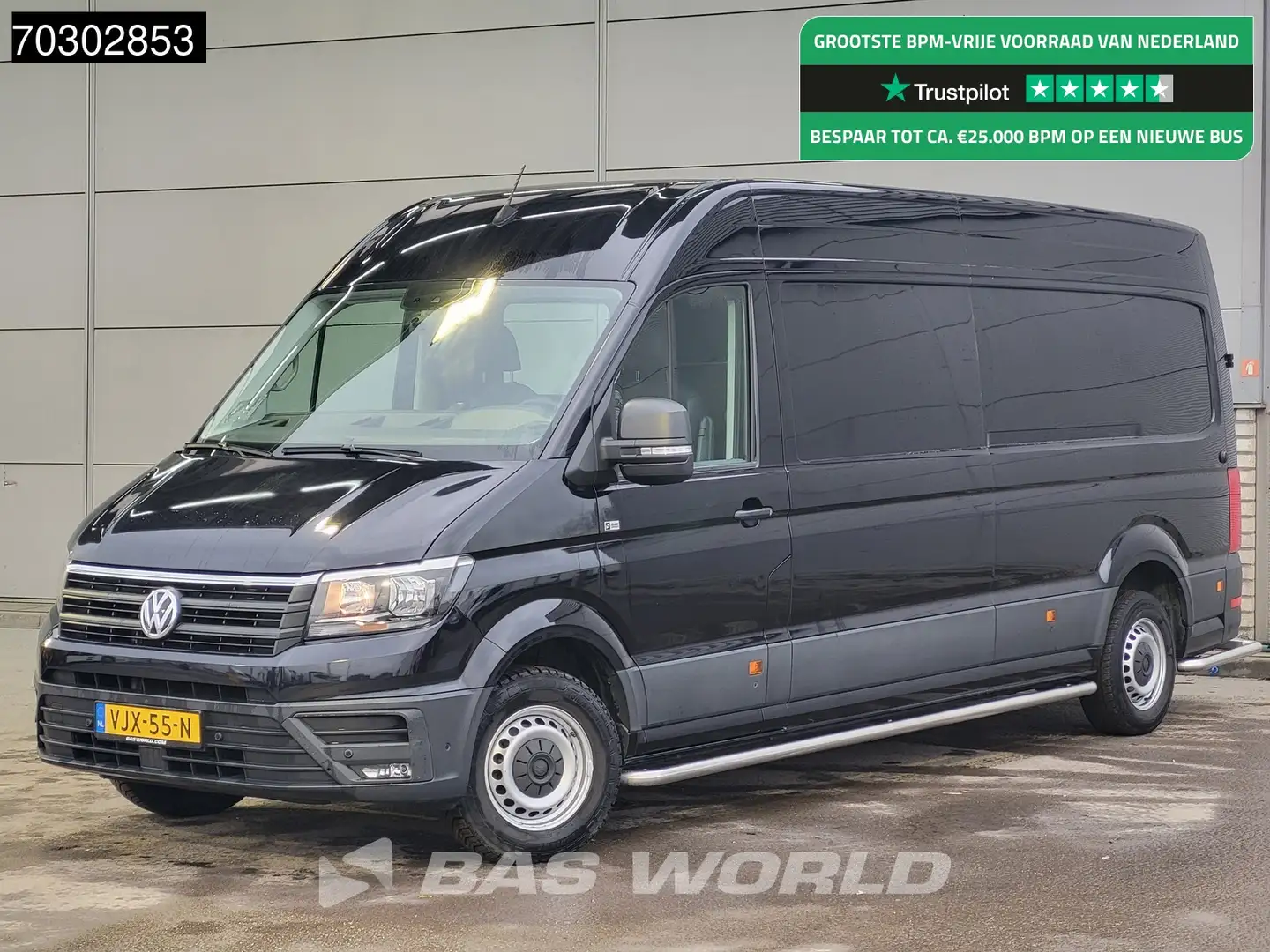 Volkswagen Crafter 102pk L4H3 Navi Airco Camera Parkeersensoren v+a W Zwart - 1