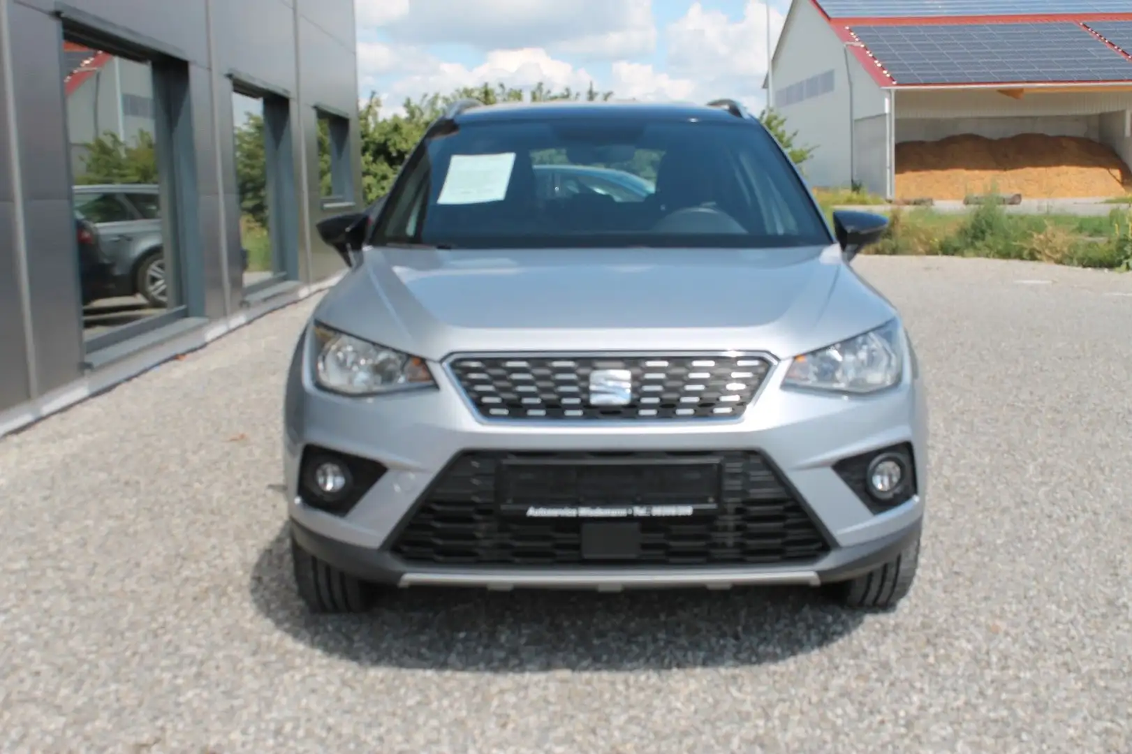 SEAT Arona 1.0 EcoTSI Start&Stop 85kW XCELLENCE Silber - 2