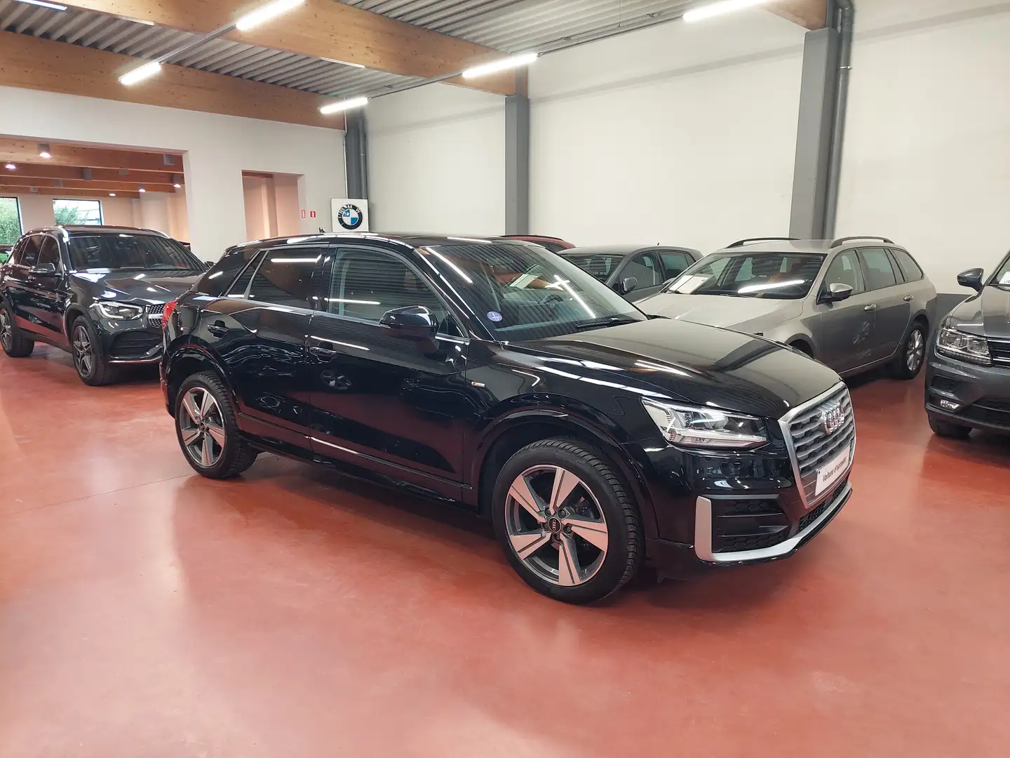 Audi Q2 TFSi + S-LINE + LED + TOIT PANO + VIRTUAL Cockpit Zwart - 2