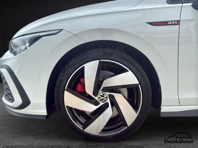 Volkswagen Golf view 12