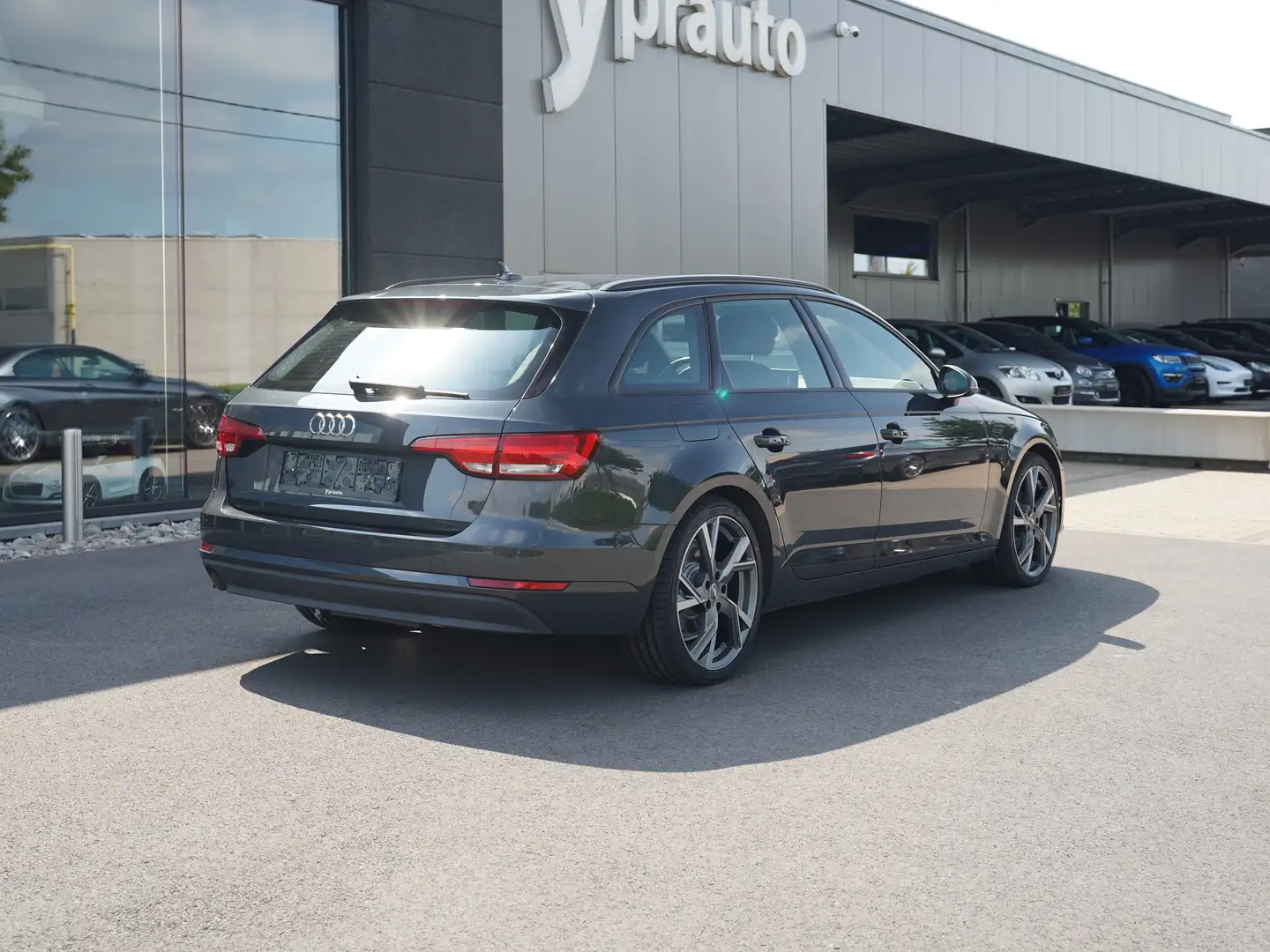 Audi A4 Avant 35Tdi S tronic Navigatie 17"Alu PDC Bleut Grijs - 1