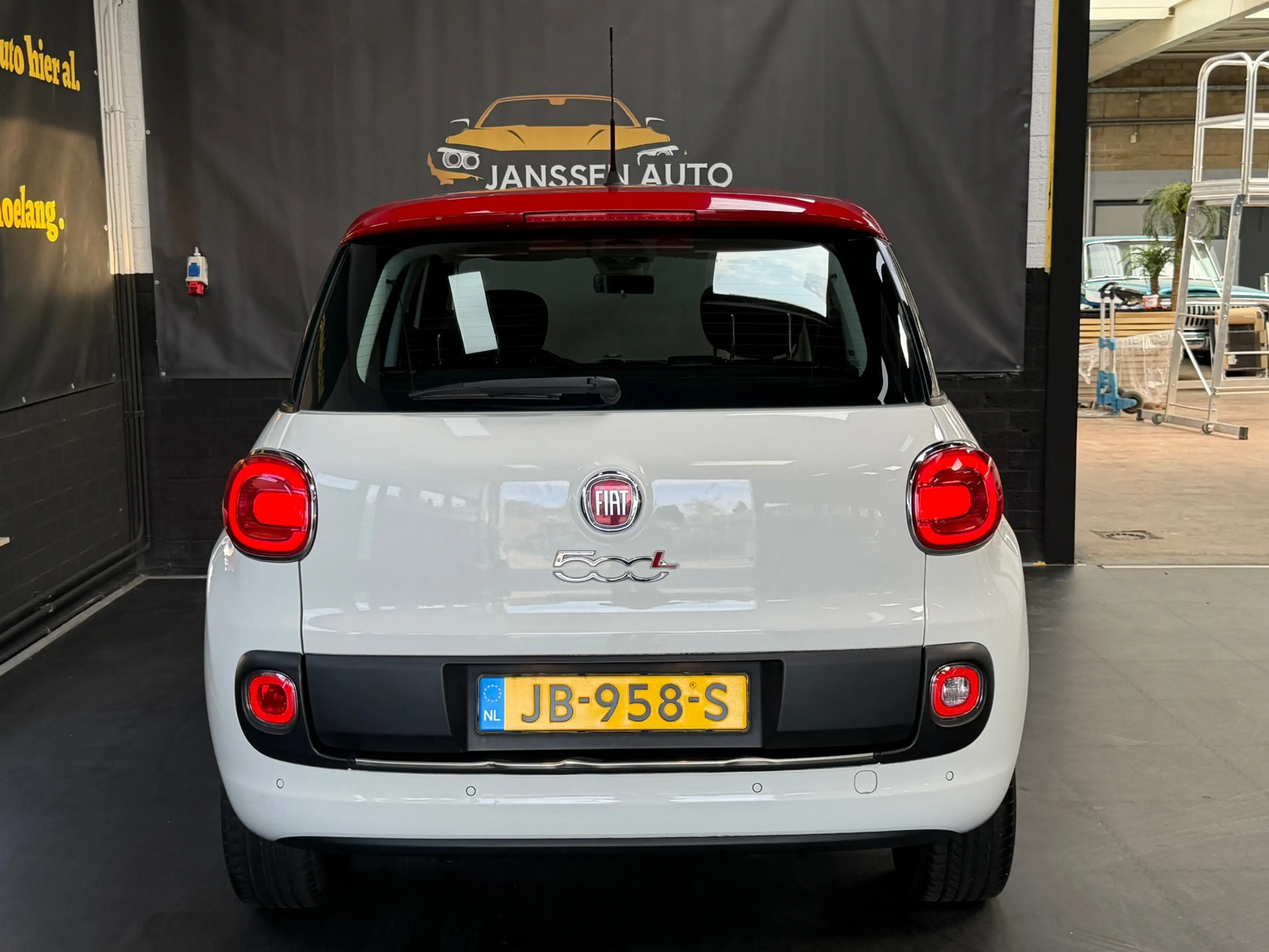 Fiat 500L 0.9 TwinAir Urban Edition | PDC | Airco | NL Auto — photo 27