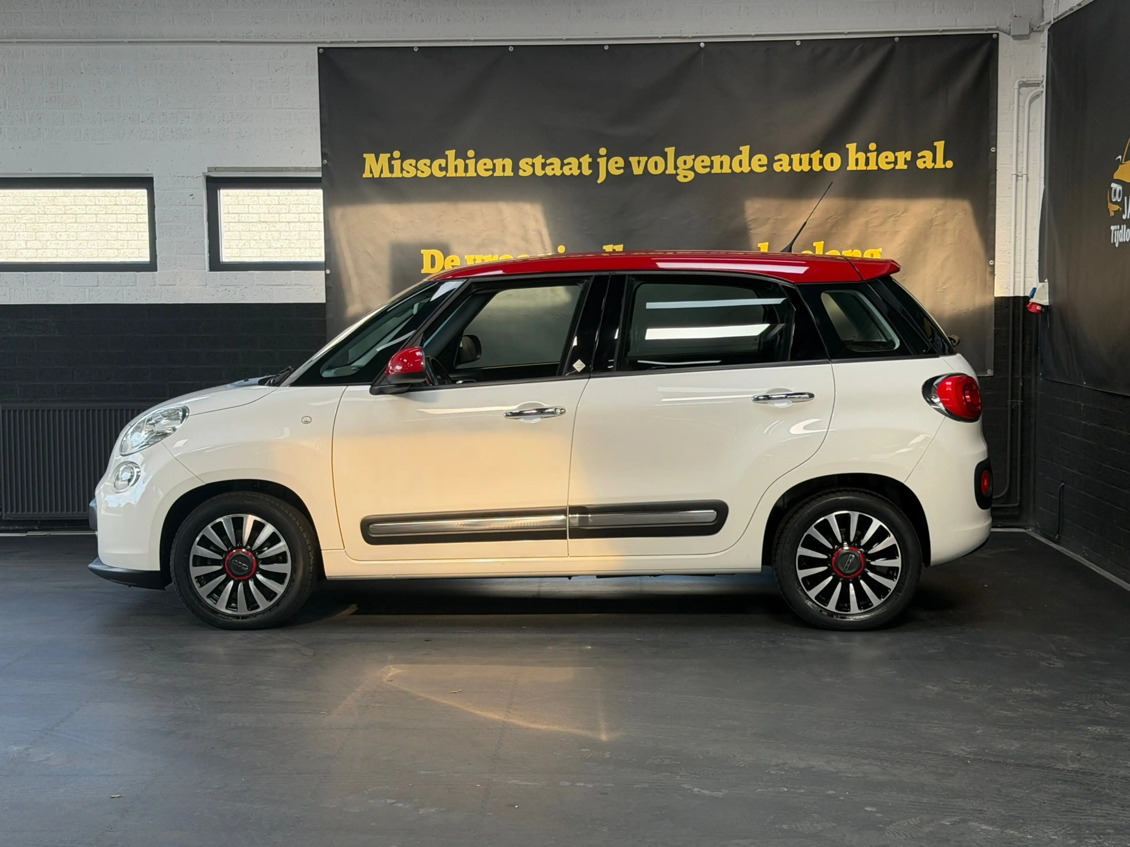 Fiat 500L 0.9 TwinAir Urban Edition | PDC | Airco | NL Auto — photo 3
