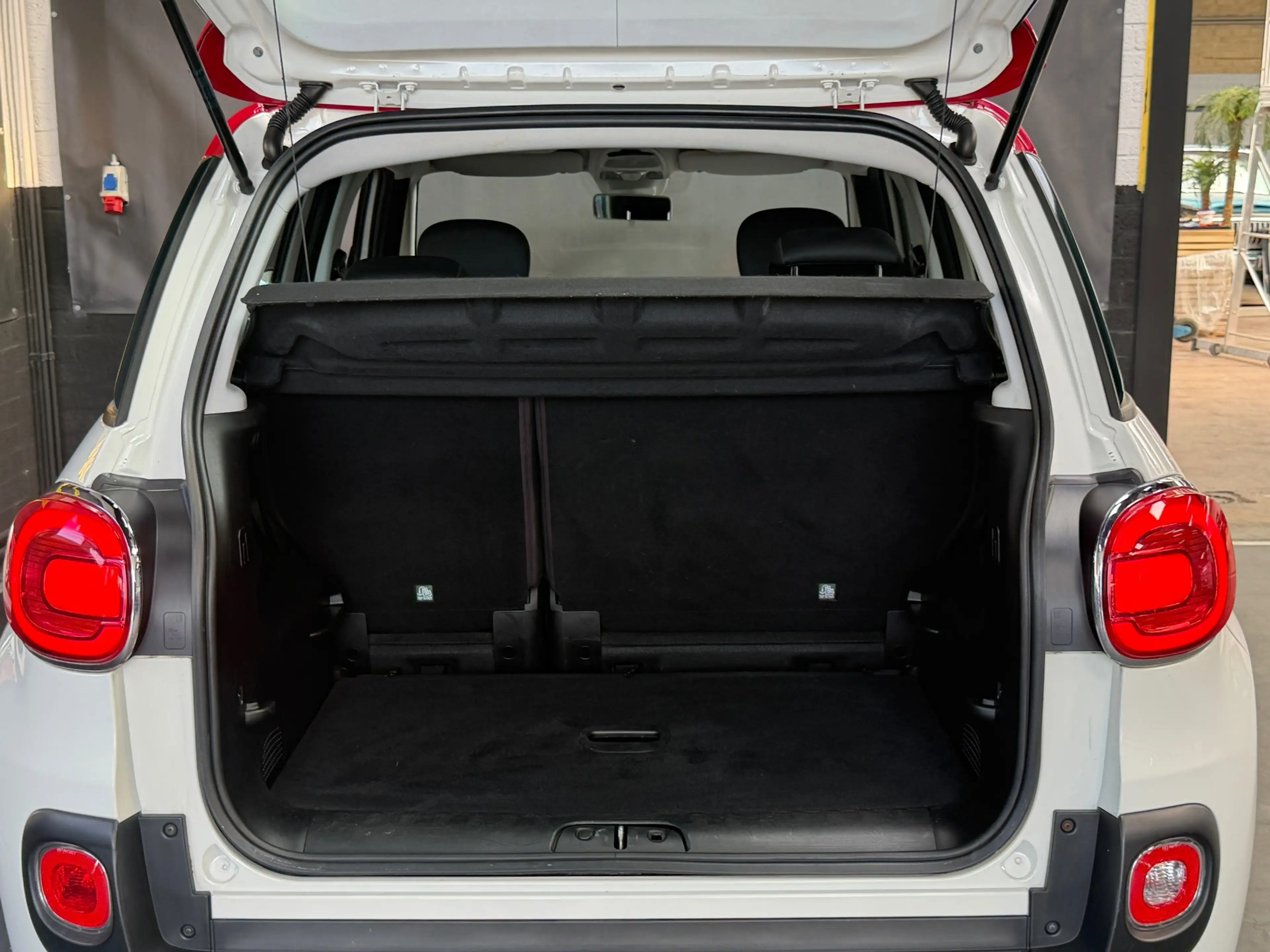 Fiat 500L 0.9 TwinAir Urban Edition | PDC | Airco | NL Auto — photo 28