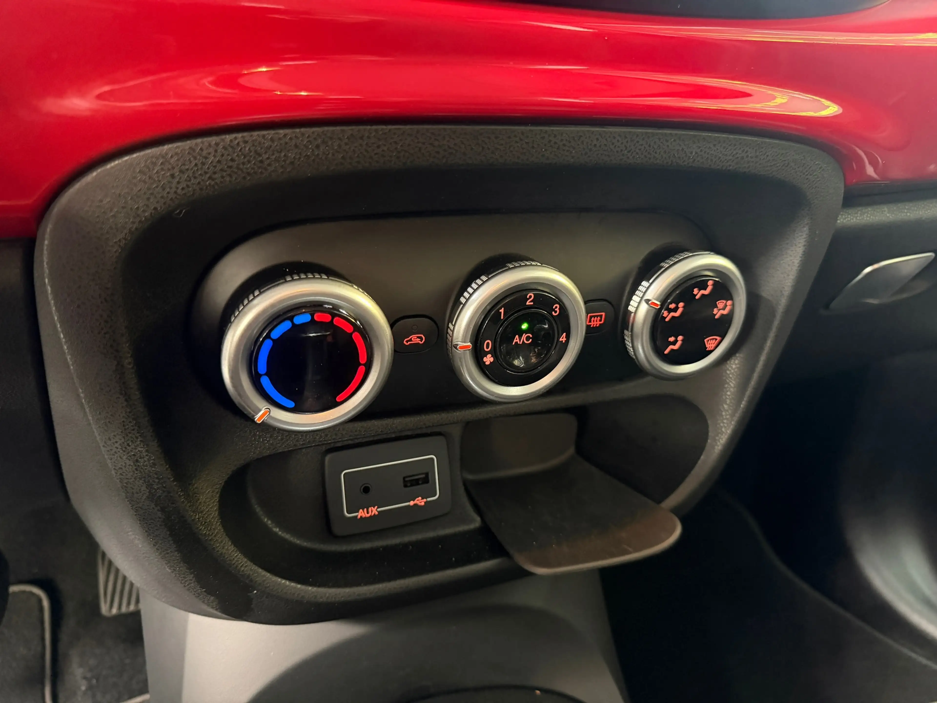 Fiat 500L 0.9 TwinAir Urban Edition | PDC | Airco | NL Auto — photo 17